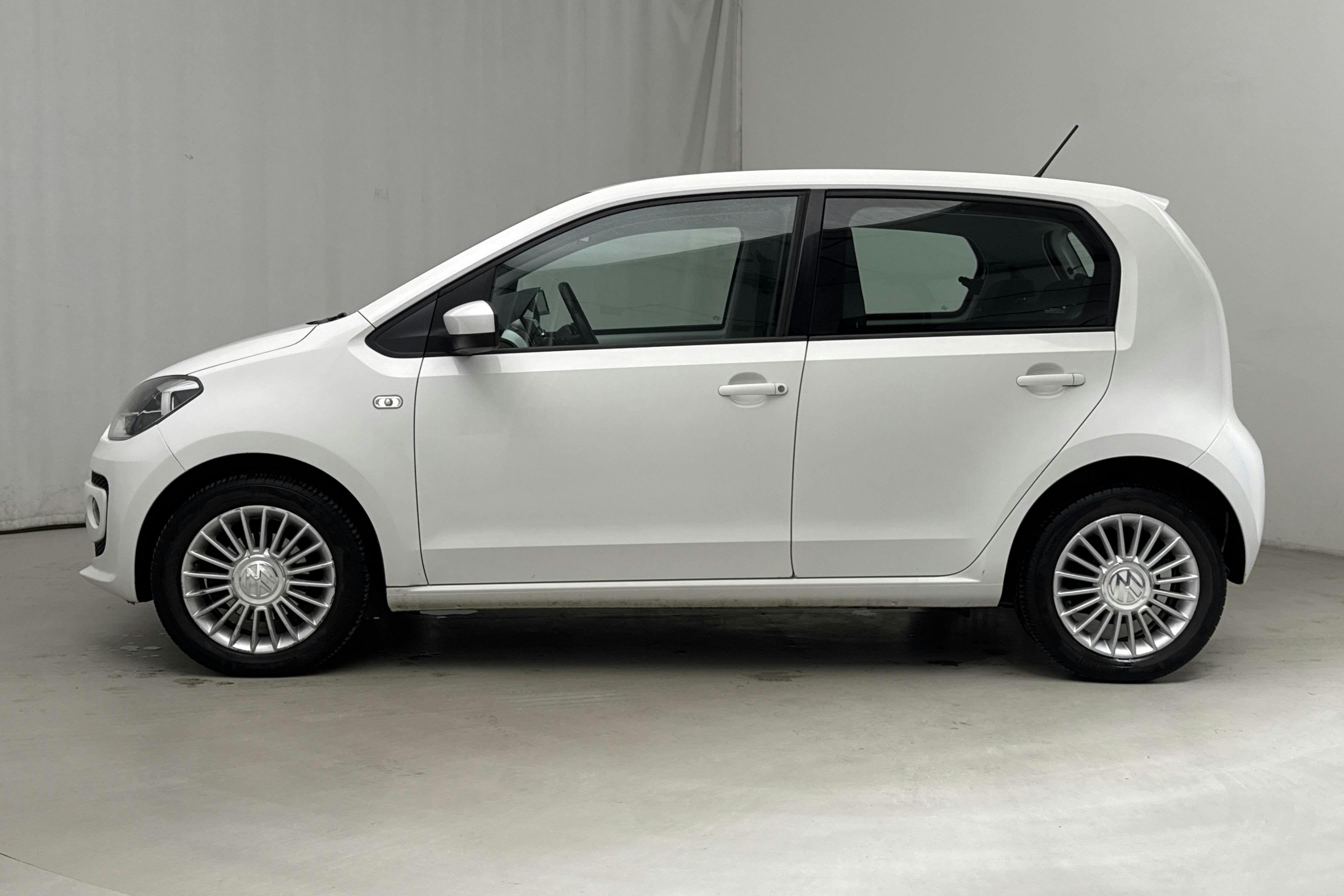 VW up! 1.0 5dr (75hk) - 97 210 km - Manual - white - 2014