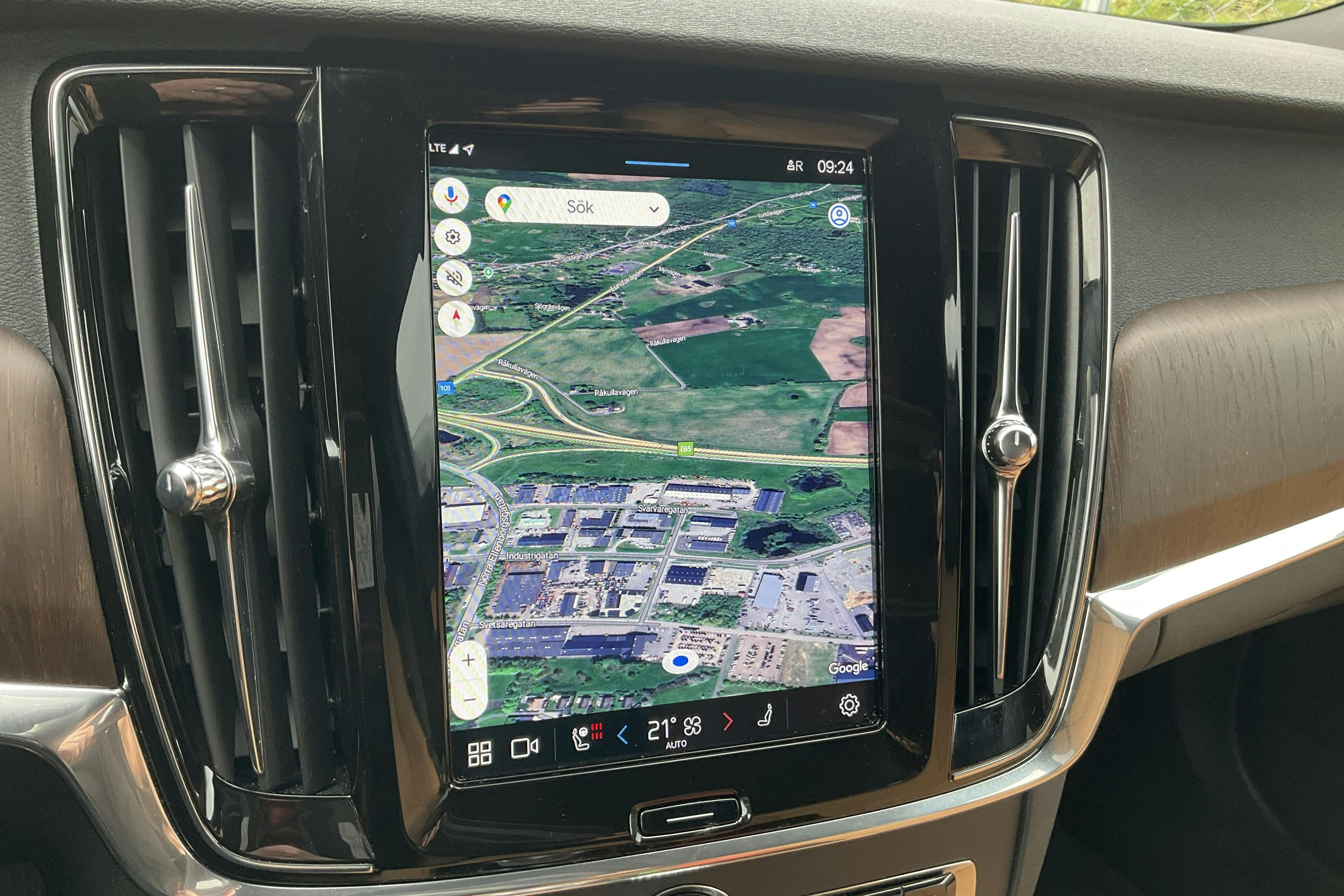 Volvo V90 T6 AWD Recharge (350hk) - 124 360 km - Automatic - silver - 2023