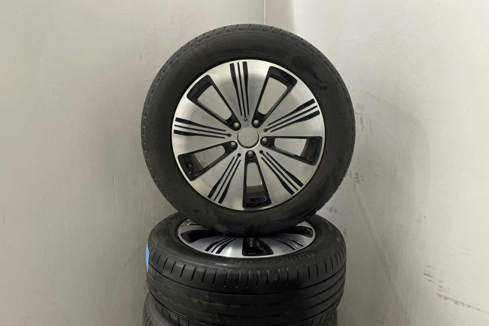Mercedes EQA 250 H243 (190hk) - 4 570 mil - Automat - svart - 2023