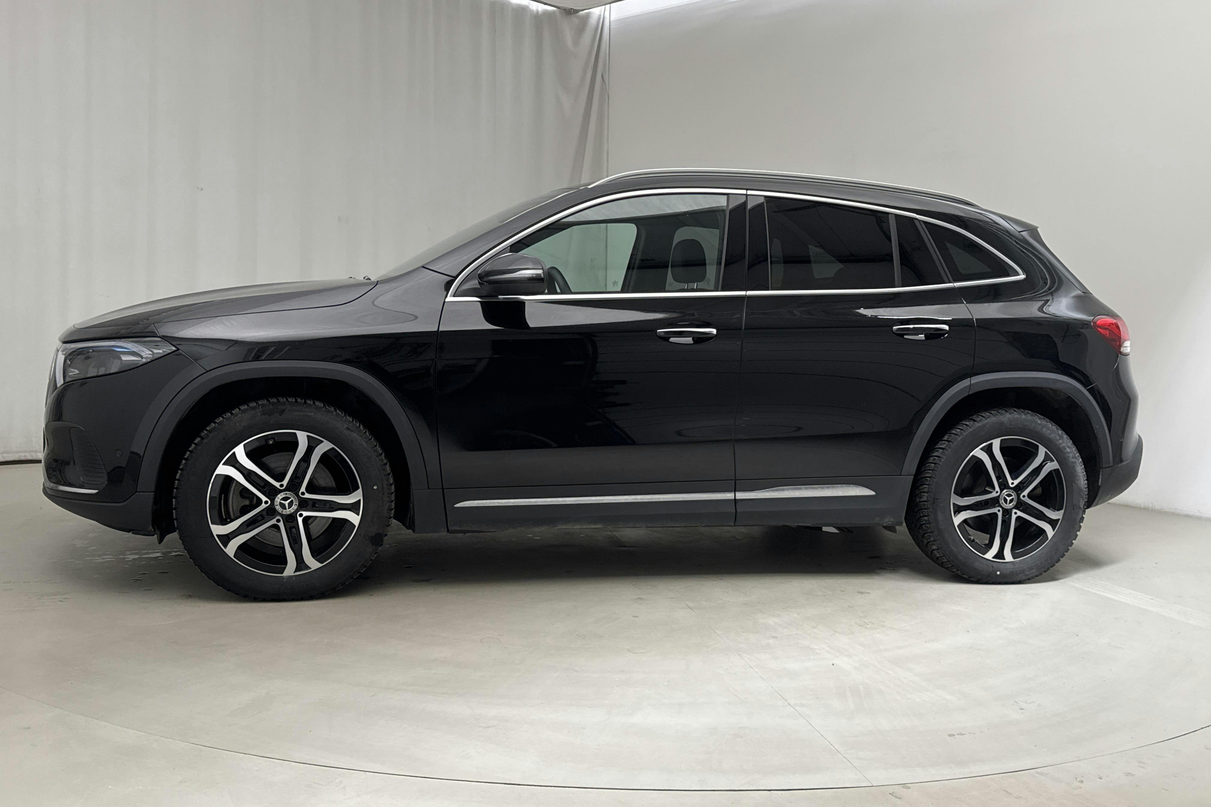 Mercedes EQA 250 H243 (190hk) - 4 570 mil - Automat - svart - 2023