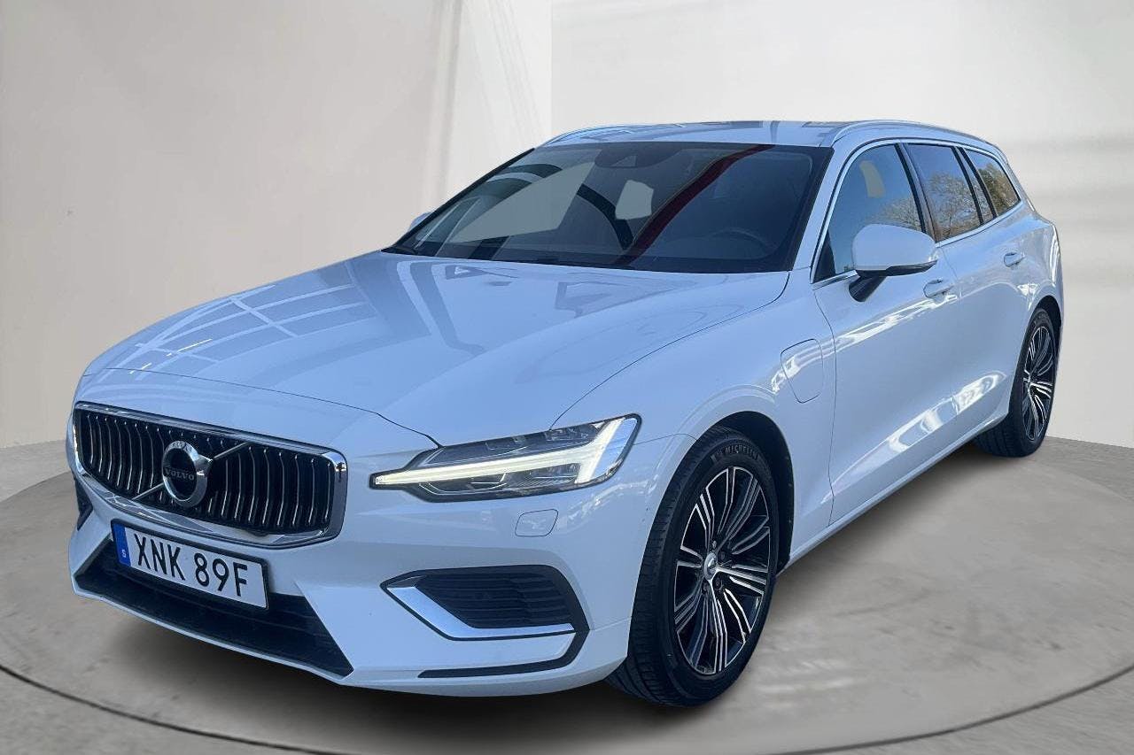 Volvo V60 T6 AWD Twin Engine (340hk) - 86 000 km - Automatic - white - 2021
