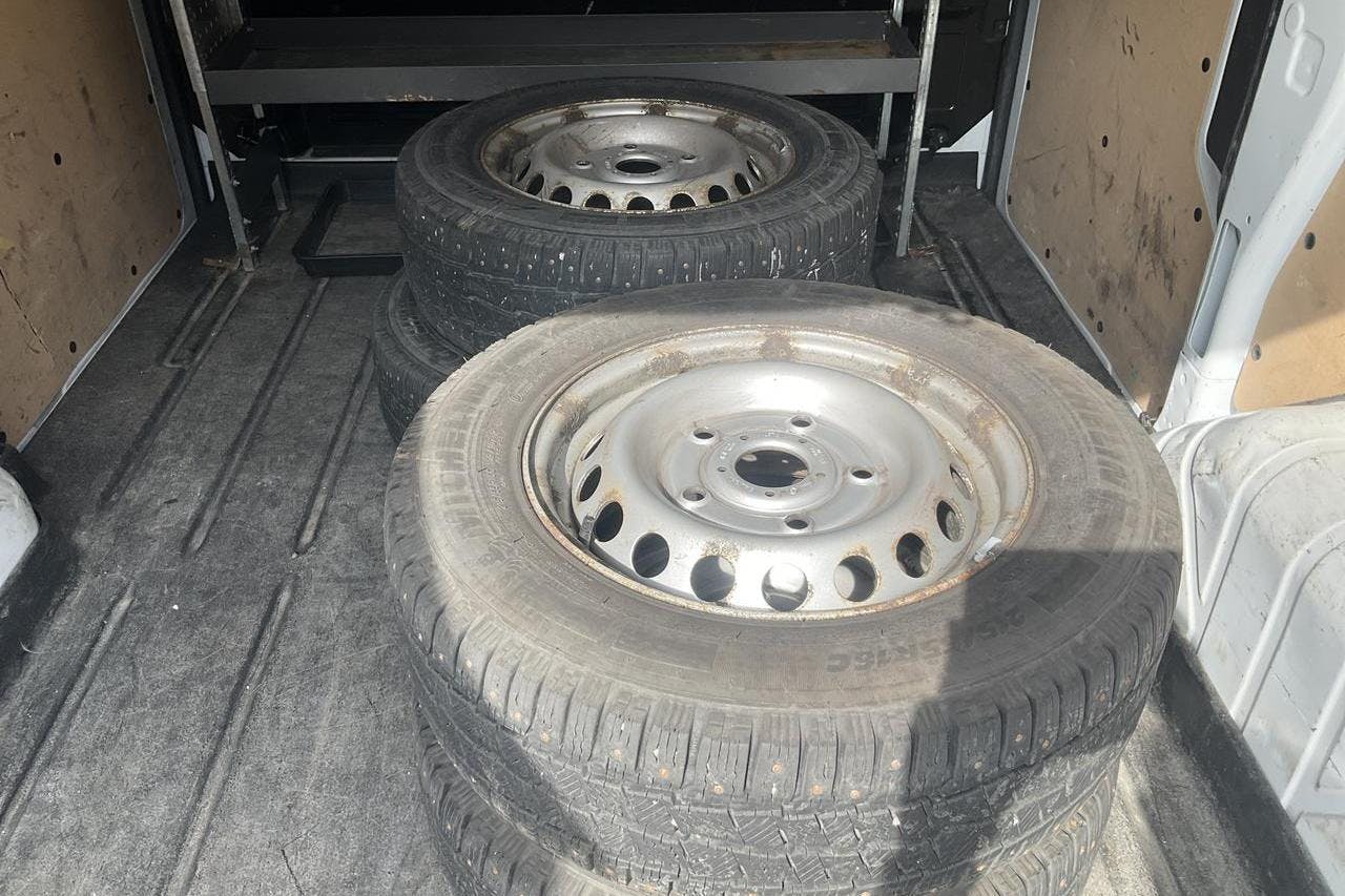 Ford Transit Custom 300 (130hk) - 14 756 mil - Automat - vit - 2019