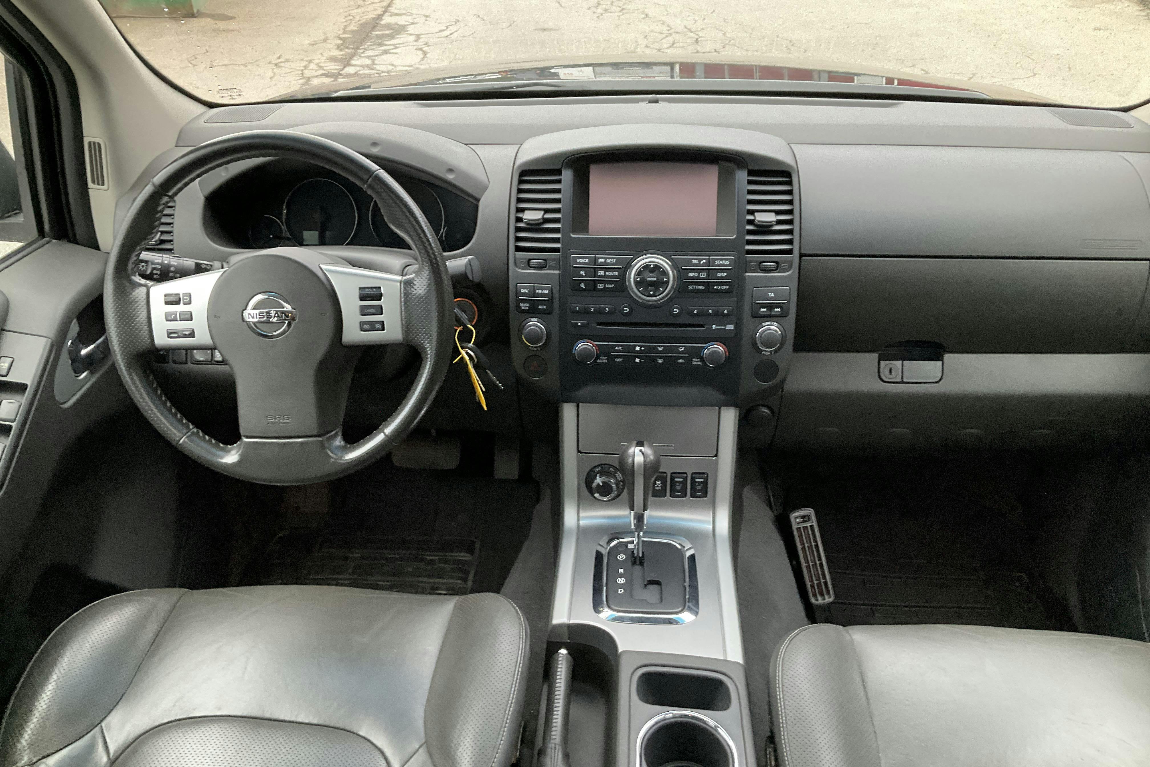 Nissan Navara 3.0 dCi V6 (231hk) - 83 600 km - Automatic - black - 2016