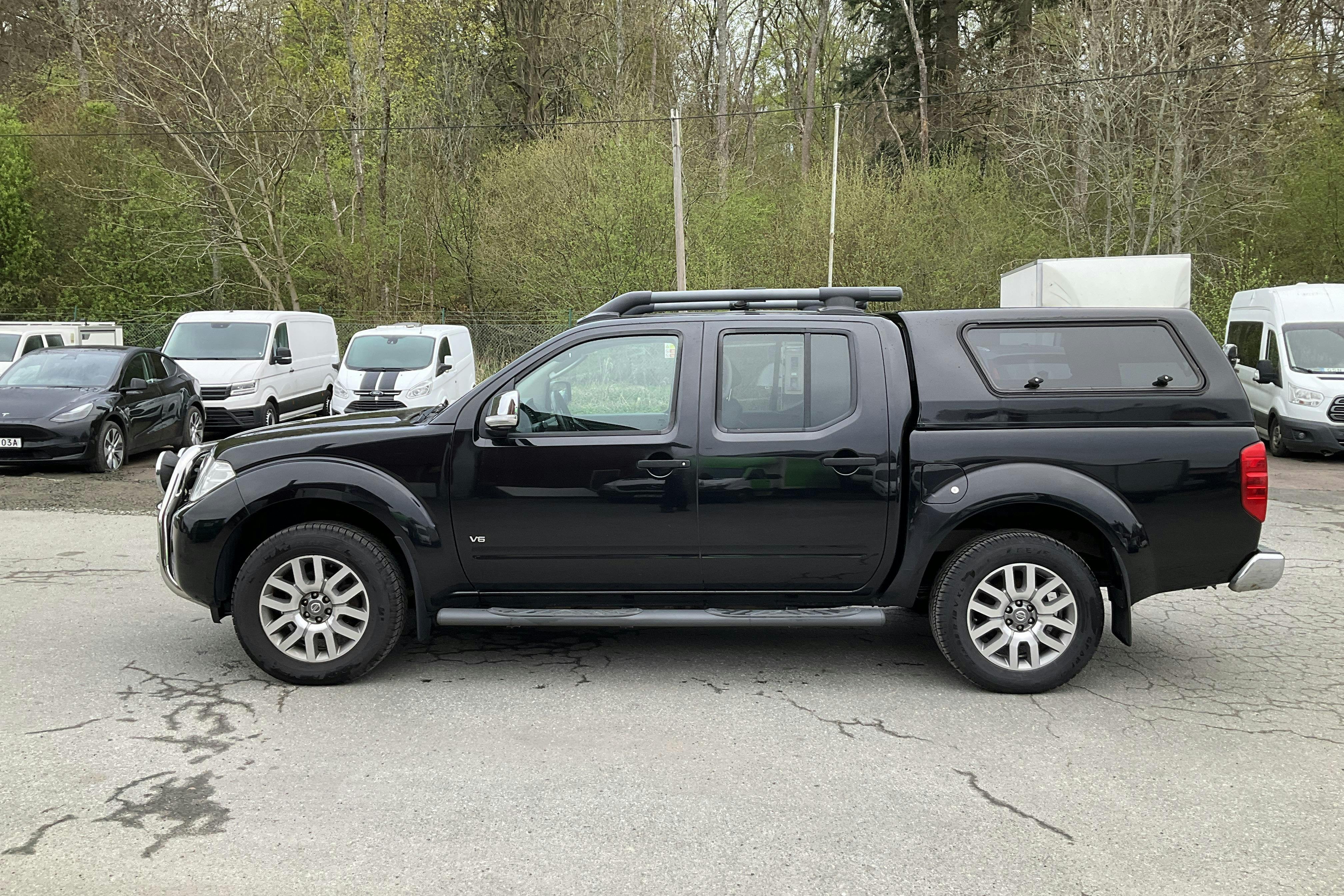 Nissan Navara 3.0 dCi V6 (231hk) - 83 600 km - Automatic - black - 2016