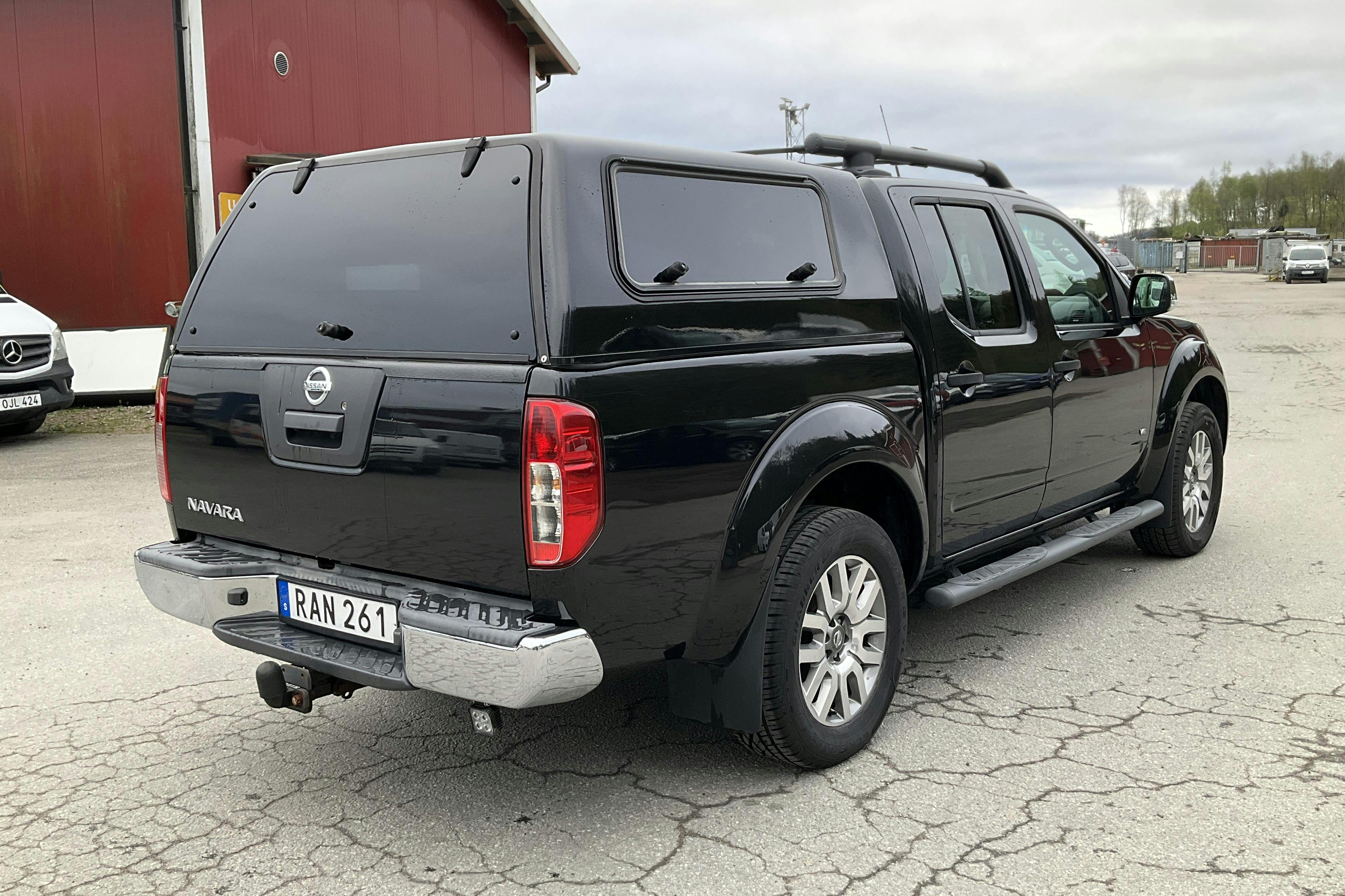 Nissan Navara 3.0 dCi V6 (231hk) - 83 600 km - Automatic - black - 2016