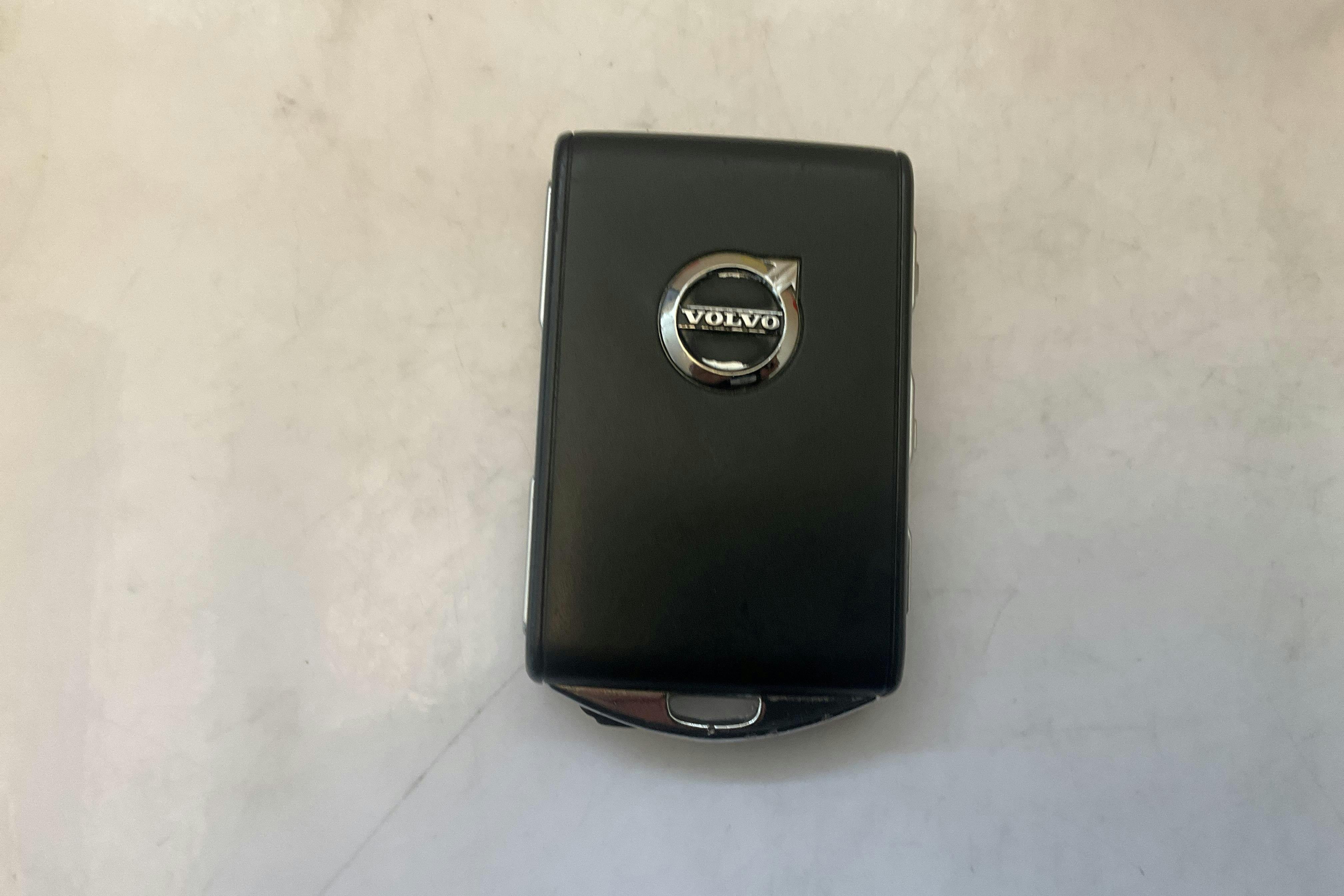 Volvo V60 D4 (190hk) - 190 080 km - Automatic - white - 2020