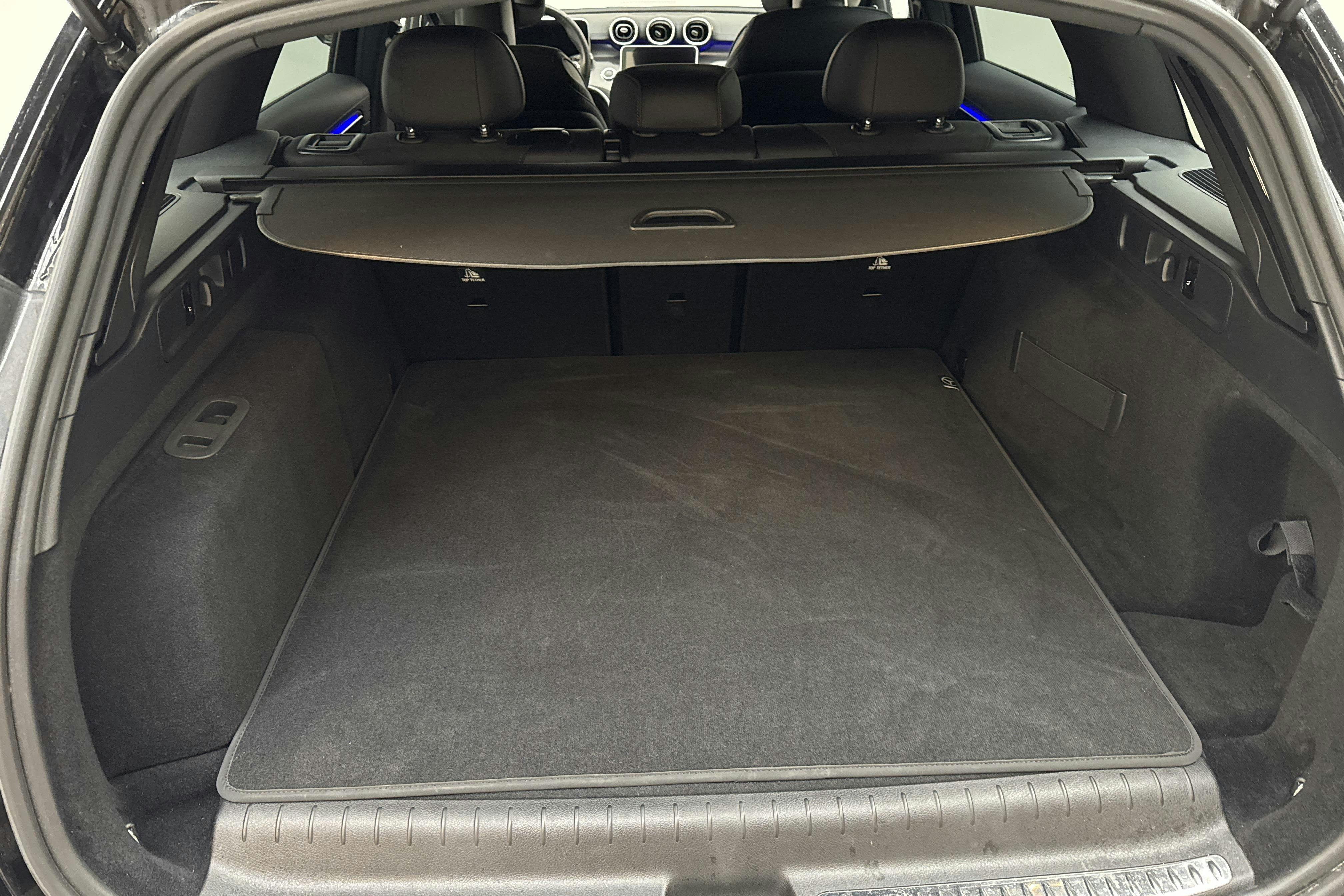 Mercedes C 300 e Kombi S206 (333hk) - 25 050 km - Automatic - black - 2024