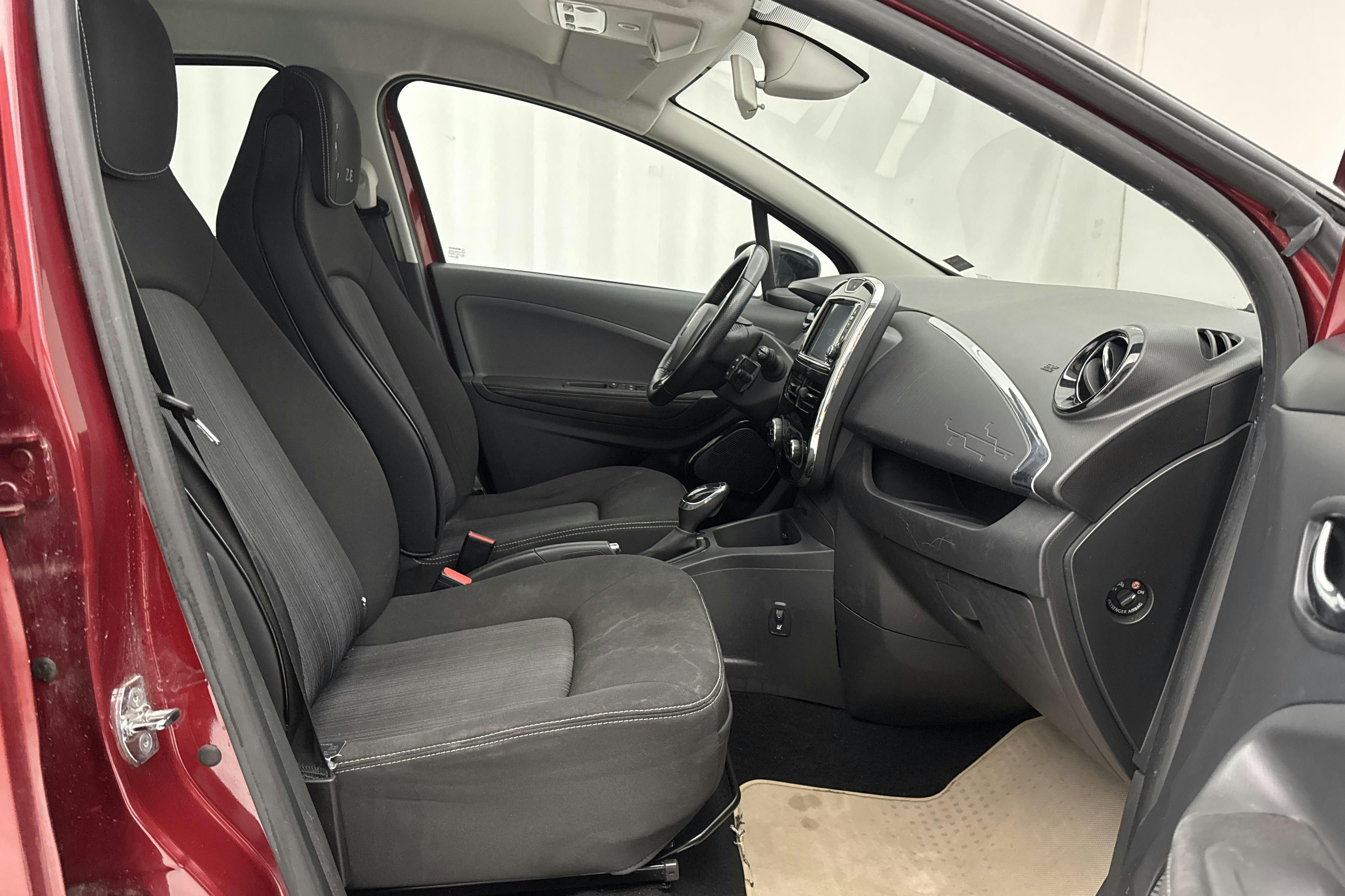 Renault Zoe 41 kWh R90 (92hk) - 185 550 km - Automatic - red - 2018
