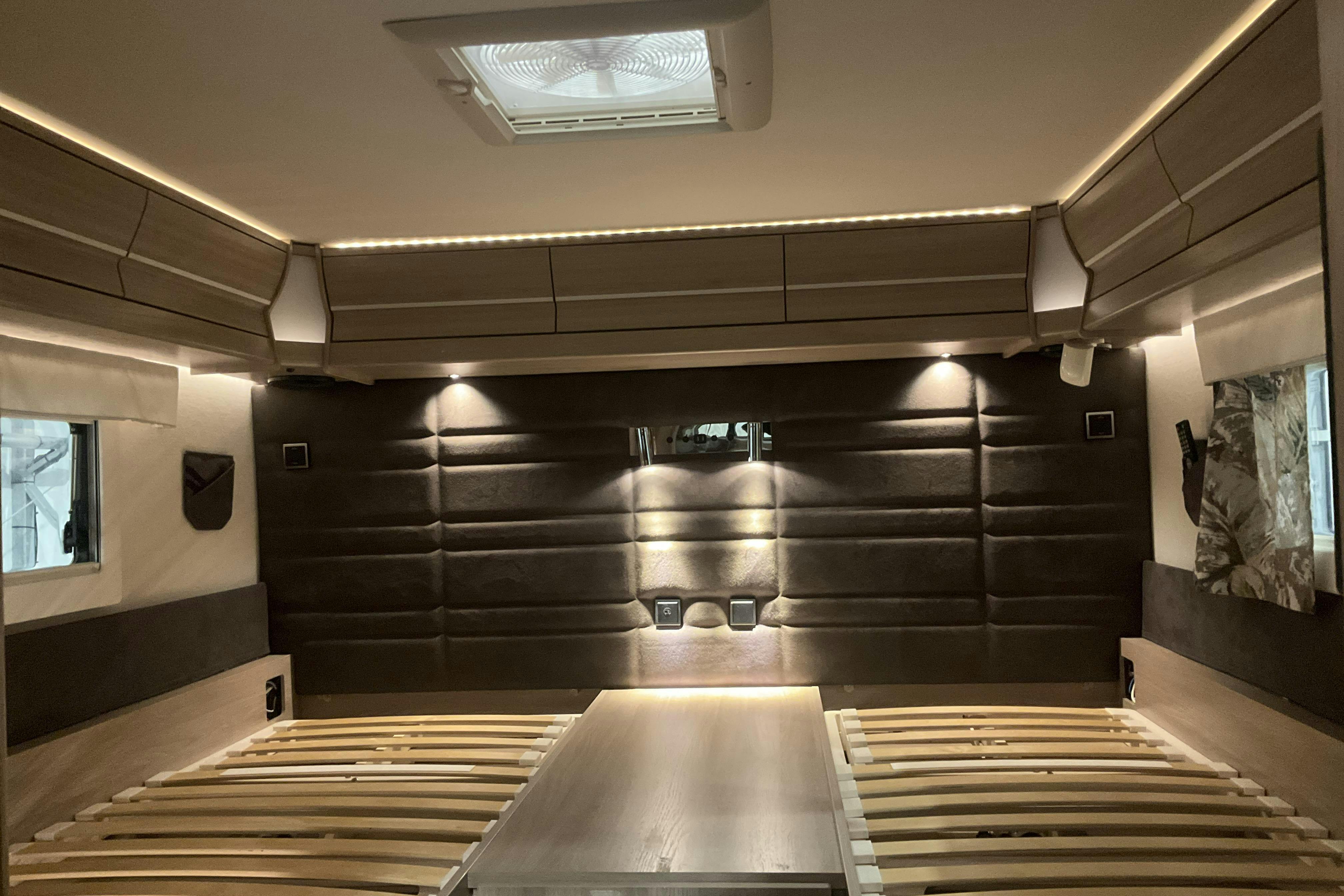 MERCEDES-BENZ KABE IMPERIAL Travel Master I 810 LGB Husbil - 37 190 km - Automaatne - valge - 2022