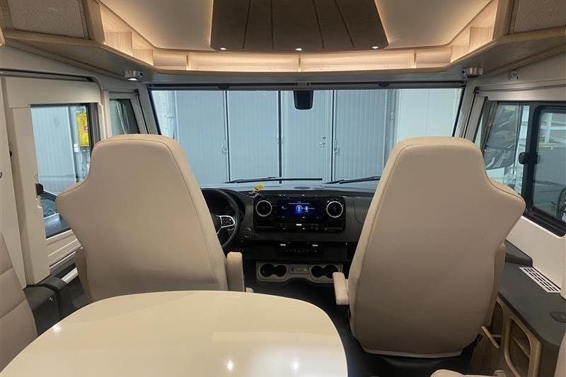 MERCEDES-BENZ KABE IMPERIAL Travel Master I 810 LGB Husbil - 37 190 km - Automaatne - valge - 2022