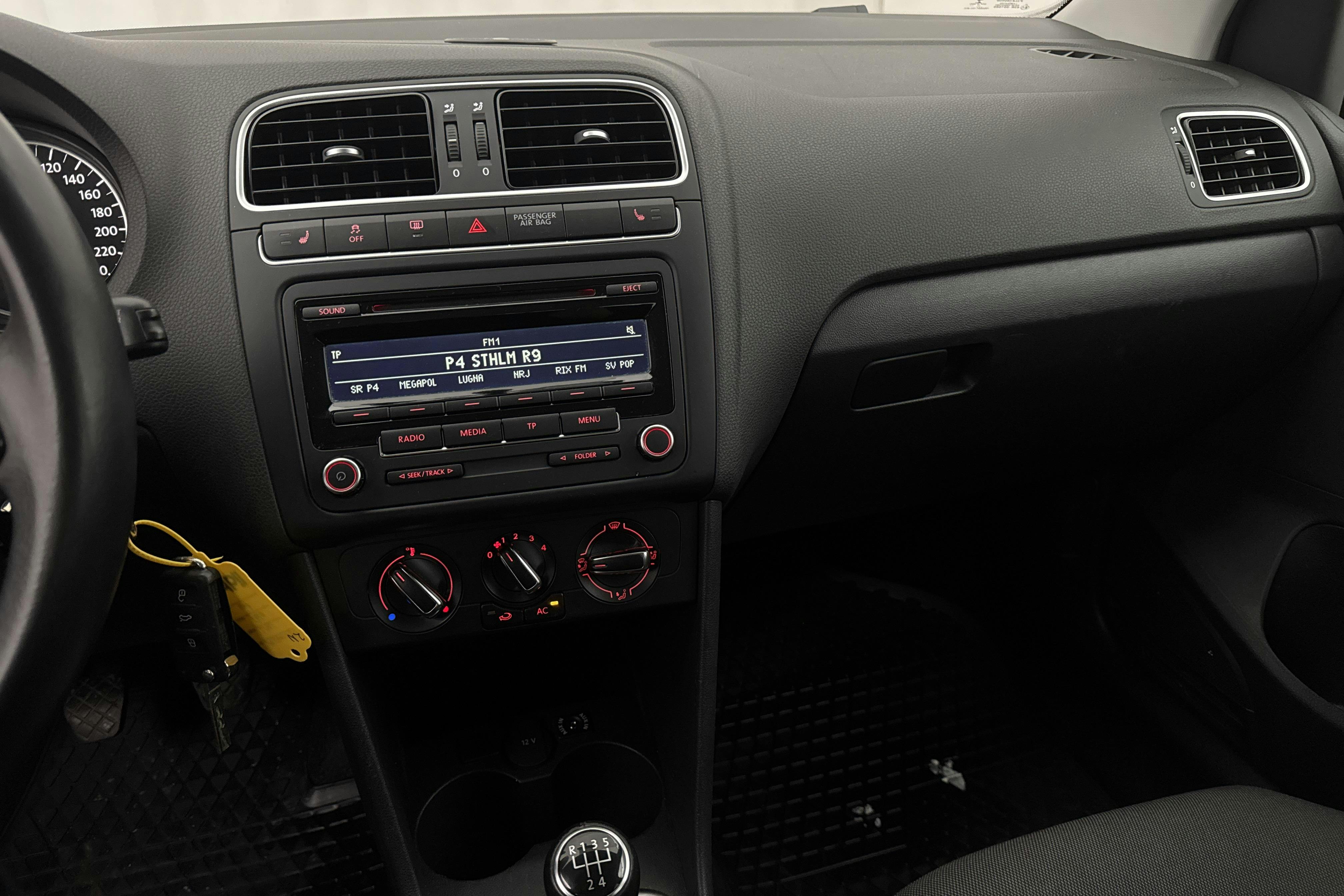 VW Polo 1.4 5dr (85hk) - 148 480 km - Manual - white - 2012