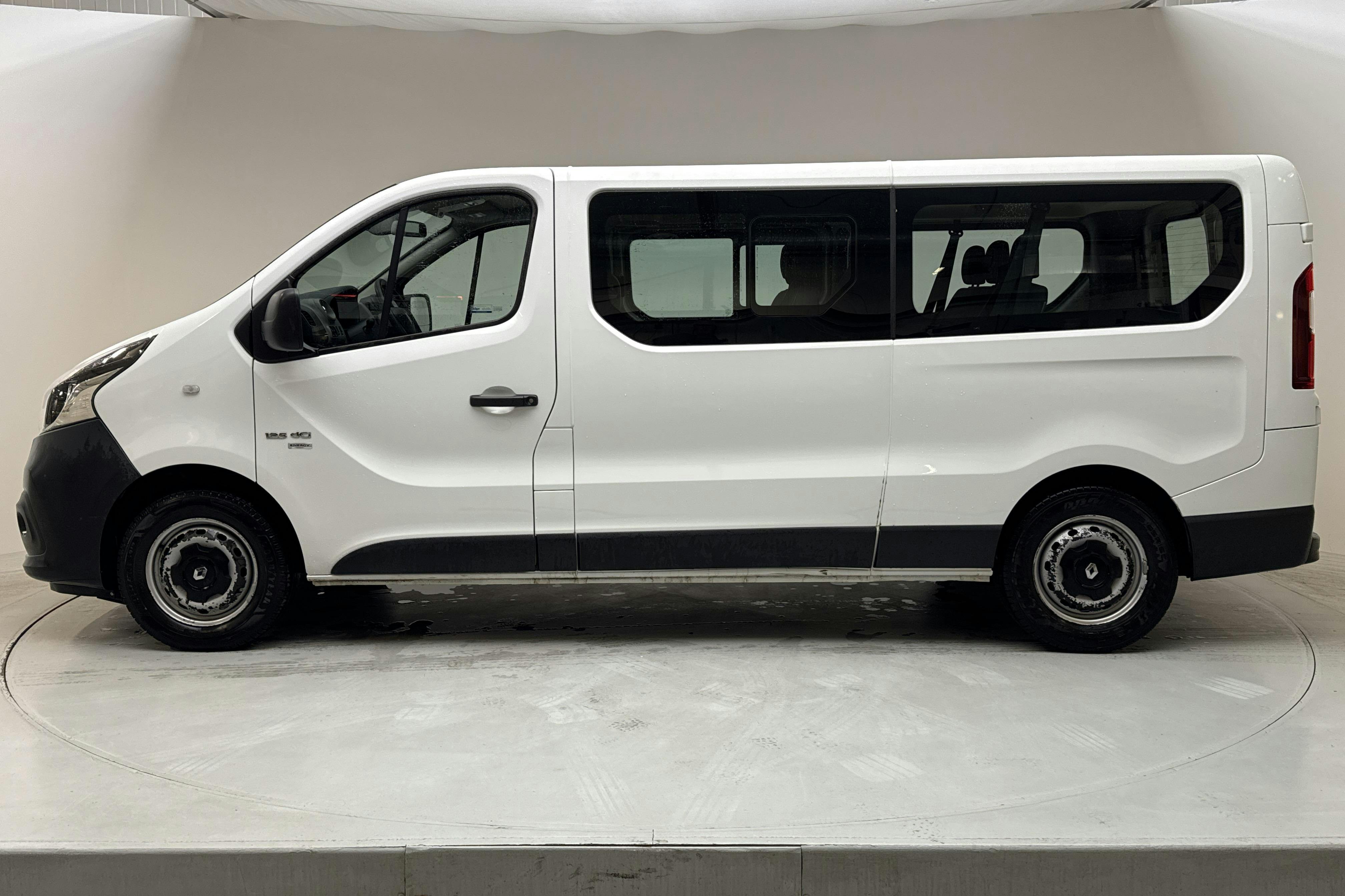 Renault Trafic 1.6 dCi Kombi (125hk) - 79 340 km - Manual - white - 2016