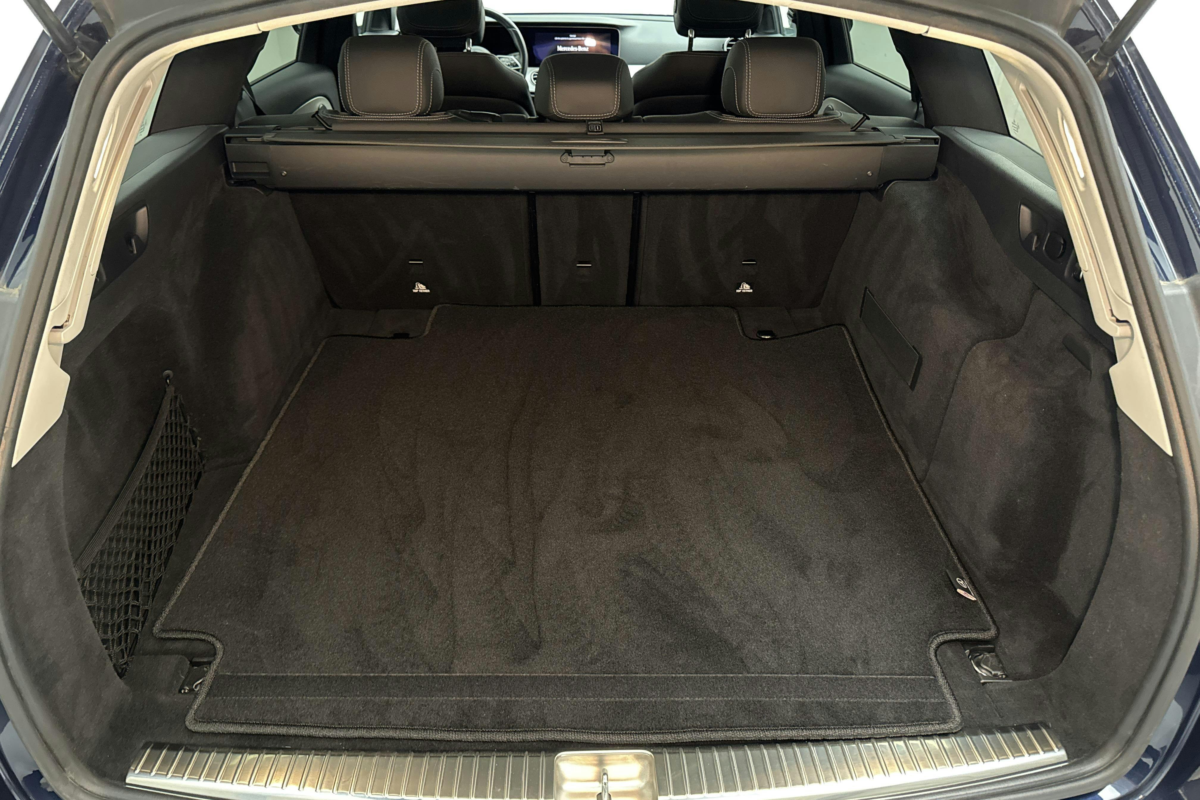 Mercedes E 220 d Kombi S213 (194hk) - 38 350 km - Automatic - Dark Blue - 2021