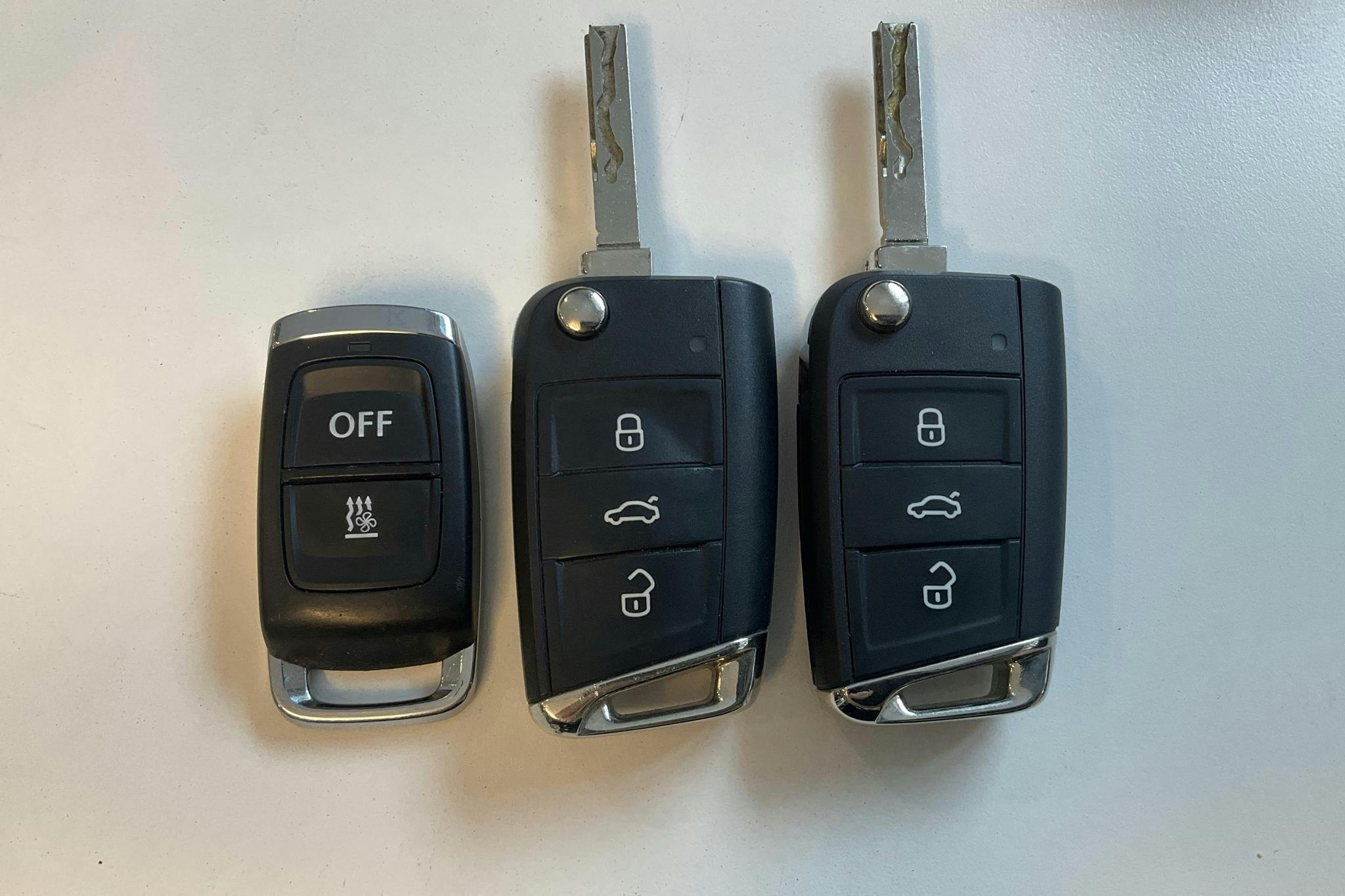 VW Touran 1.5 TSI (150hk) - 20 213 mil - Automat - vit - 2019
