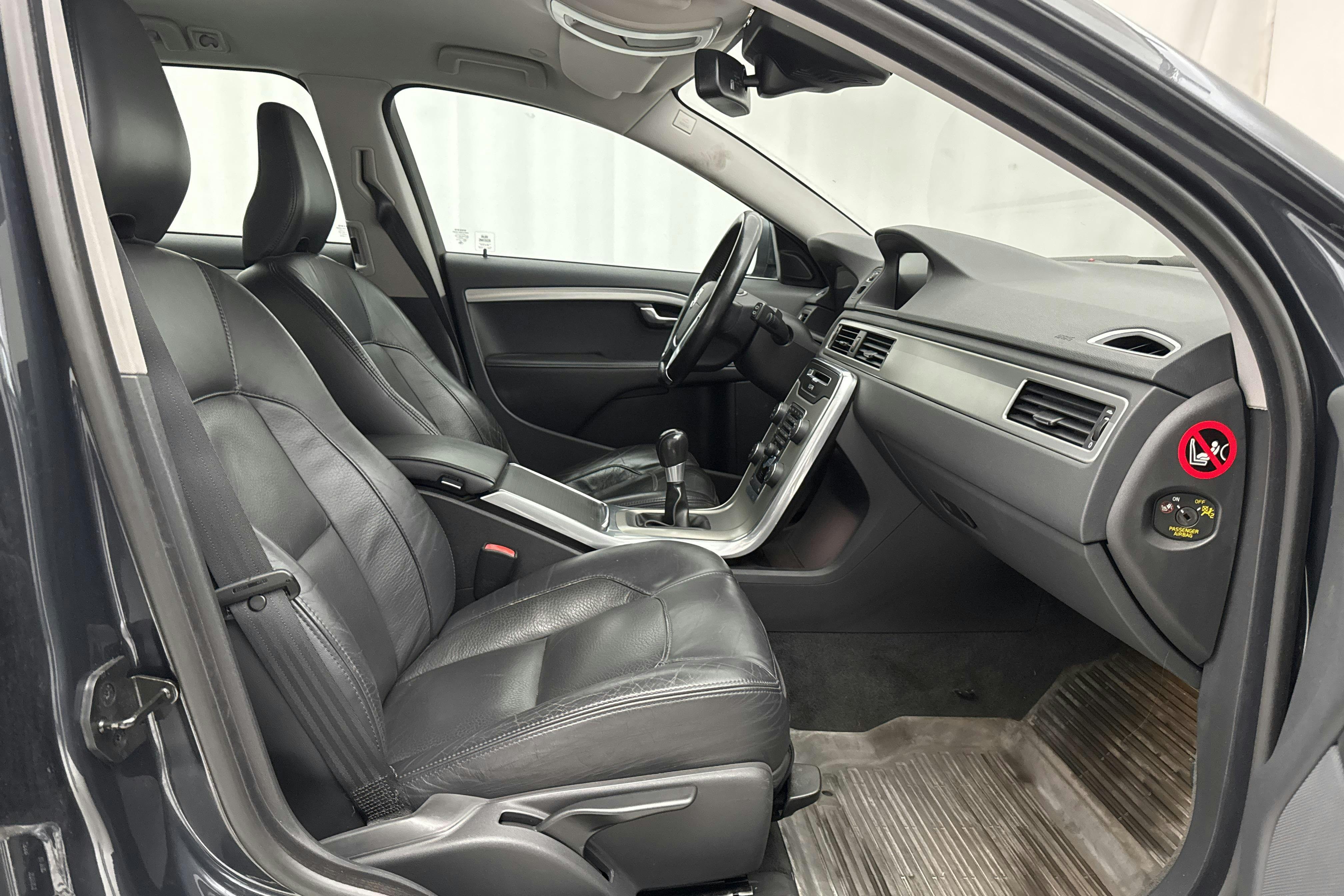 Volvo V70 II 2.5FT AFV Bi-fuel (231hk) - 265 620 km - Manualna - szary - 2012