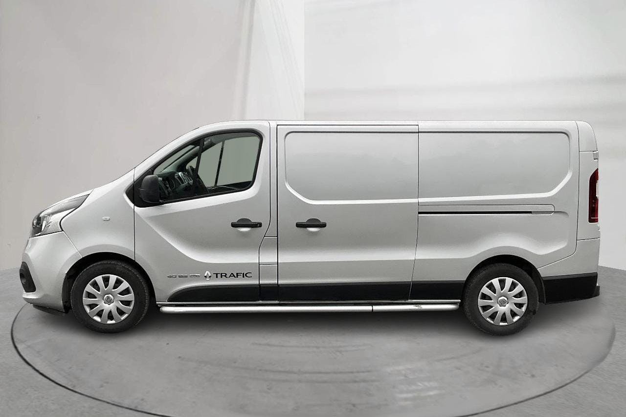 Renault Trafic 1.6 dCi Skåp (125hk) - 130 300 km - Käsitsi - hõbe - 2017