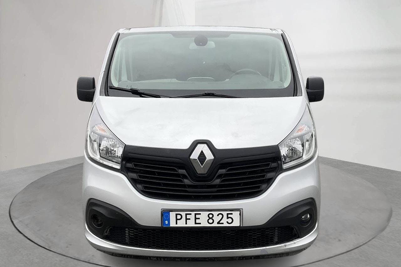 Renault Trafic 1.6 dCi Skåp (125hk) - 130 300 km - Käsitsi - hõbe - 2017
