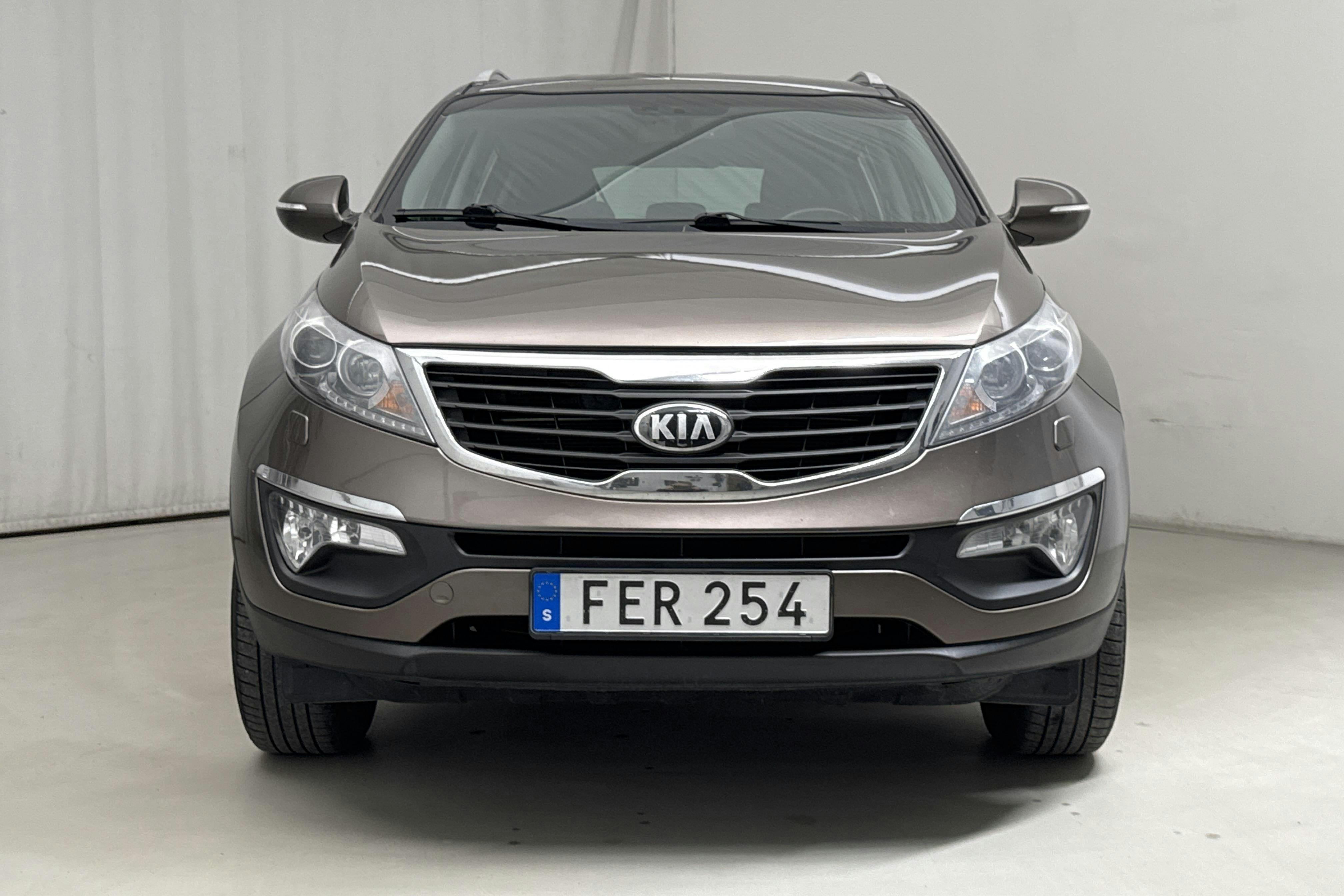 KIA Sportage 1.6 2WD (136hk) - 173 380 km - Käsitsi - Light Brown - 2013