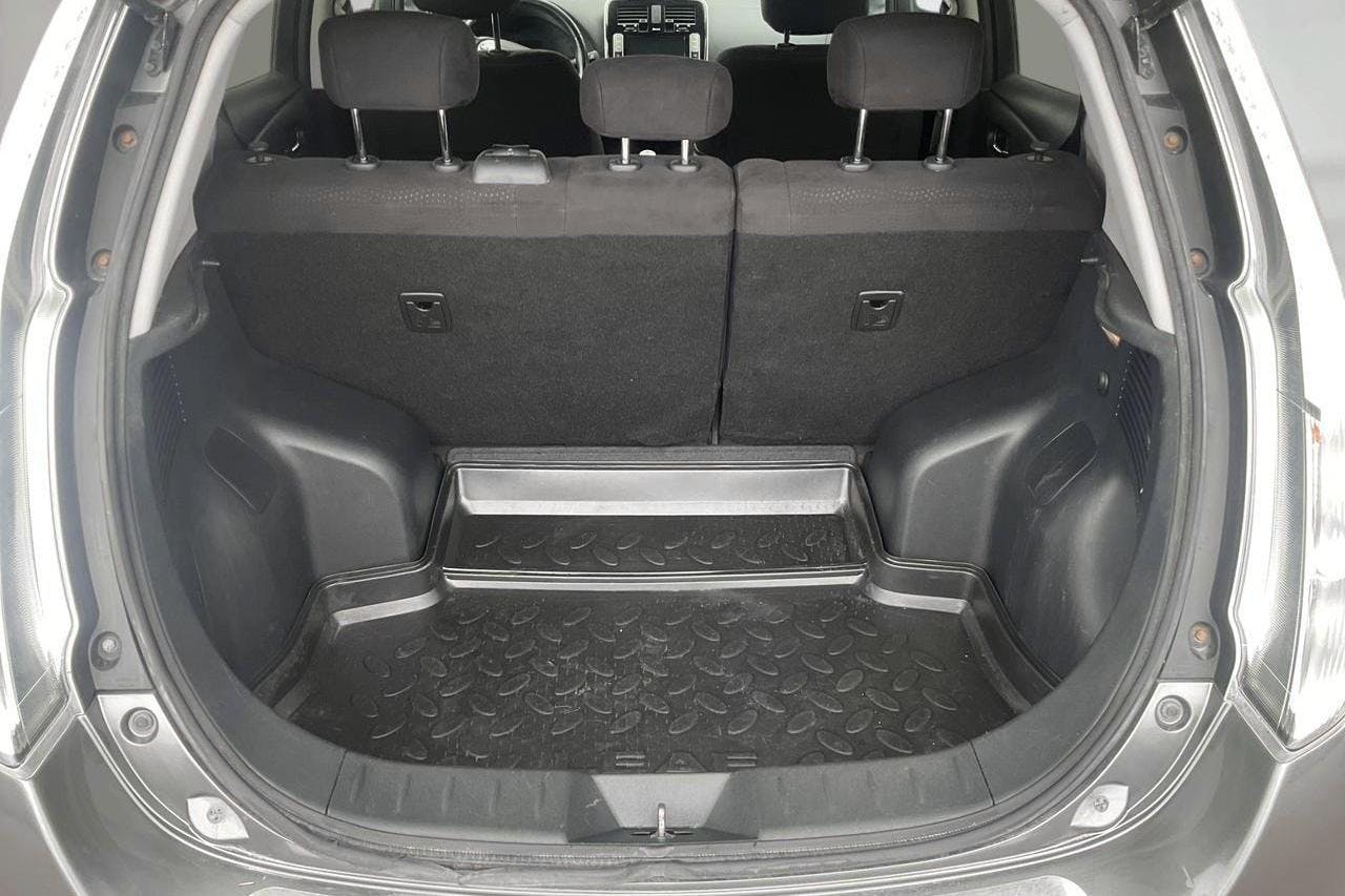 Nissan LEAF 5dr (109hk) - 119 820 km - Automatic - gray - 2017