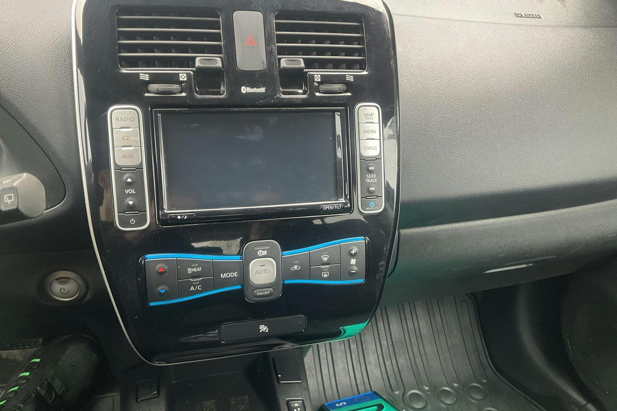 Nissan LEAF 5dr (109hk) - 119 820 km - Automatic - gray - 2017