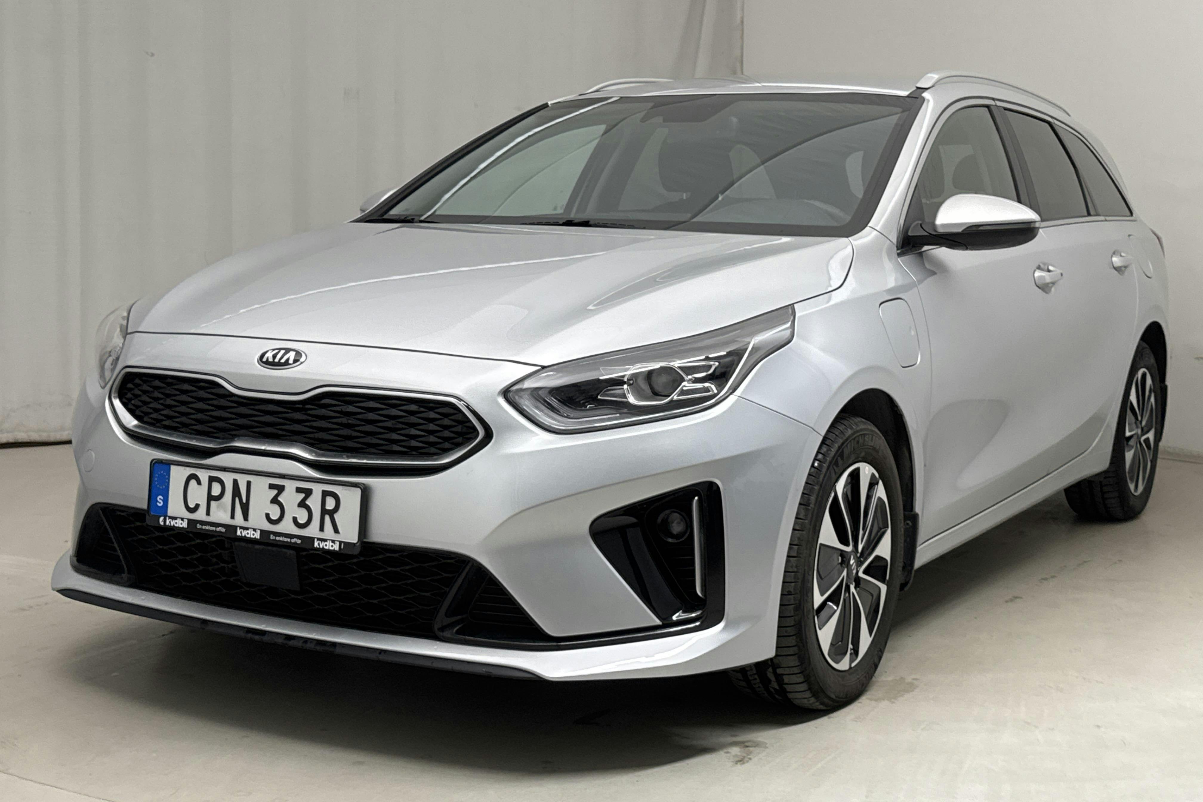 KIA Ceed 1.6 Plug-in Hybrid SW (141hk) - 47 840 km - Automaattinen - harmaa - 2020