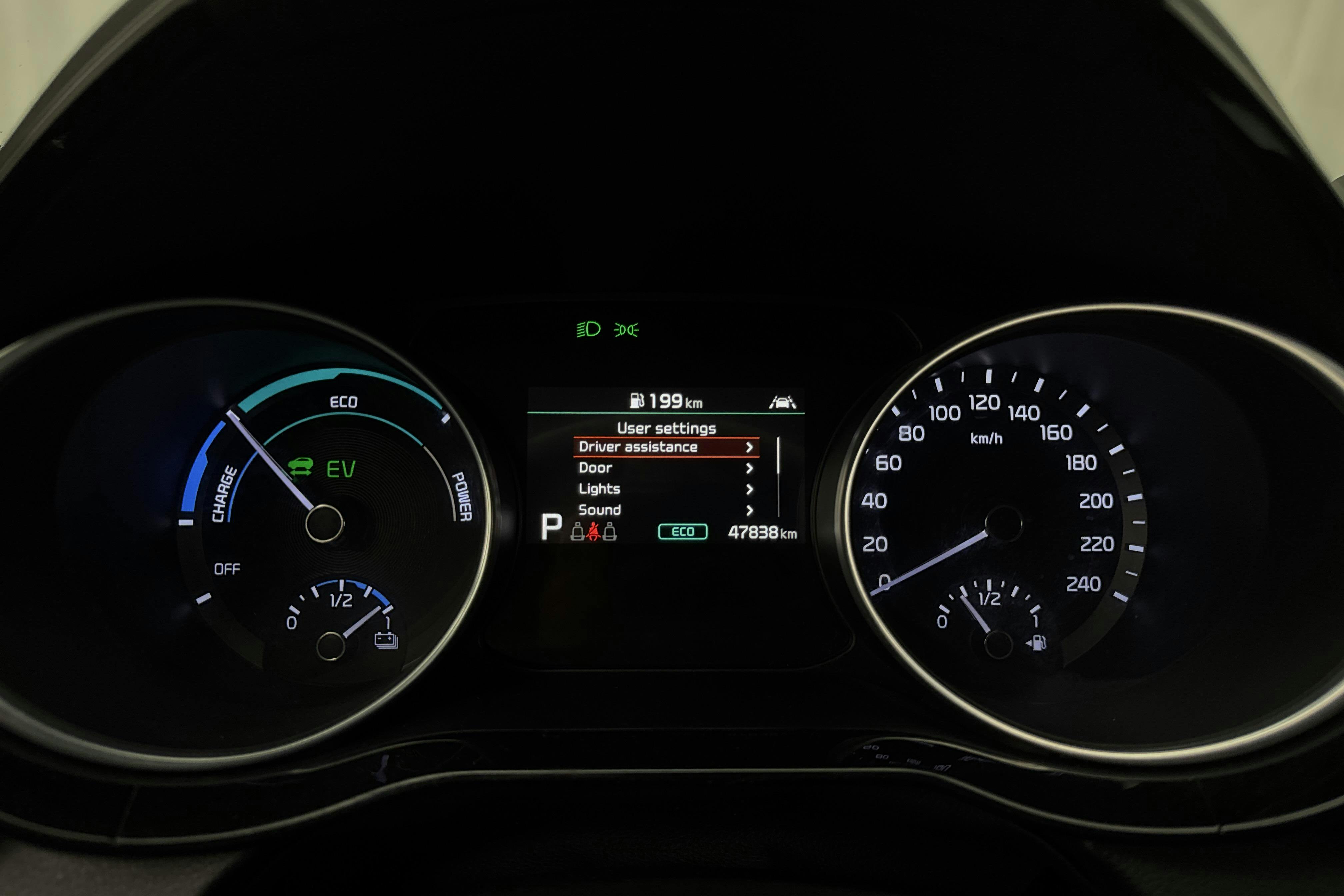 KIA Ceed 1.6 Plug-in Hybrid SW (141hk) - 4 784 mil - Automat - grå - 2020