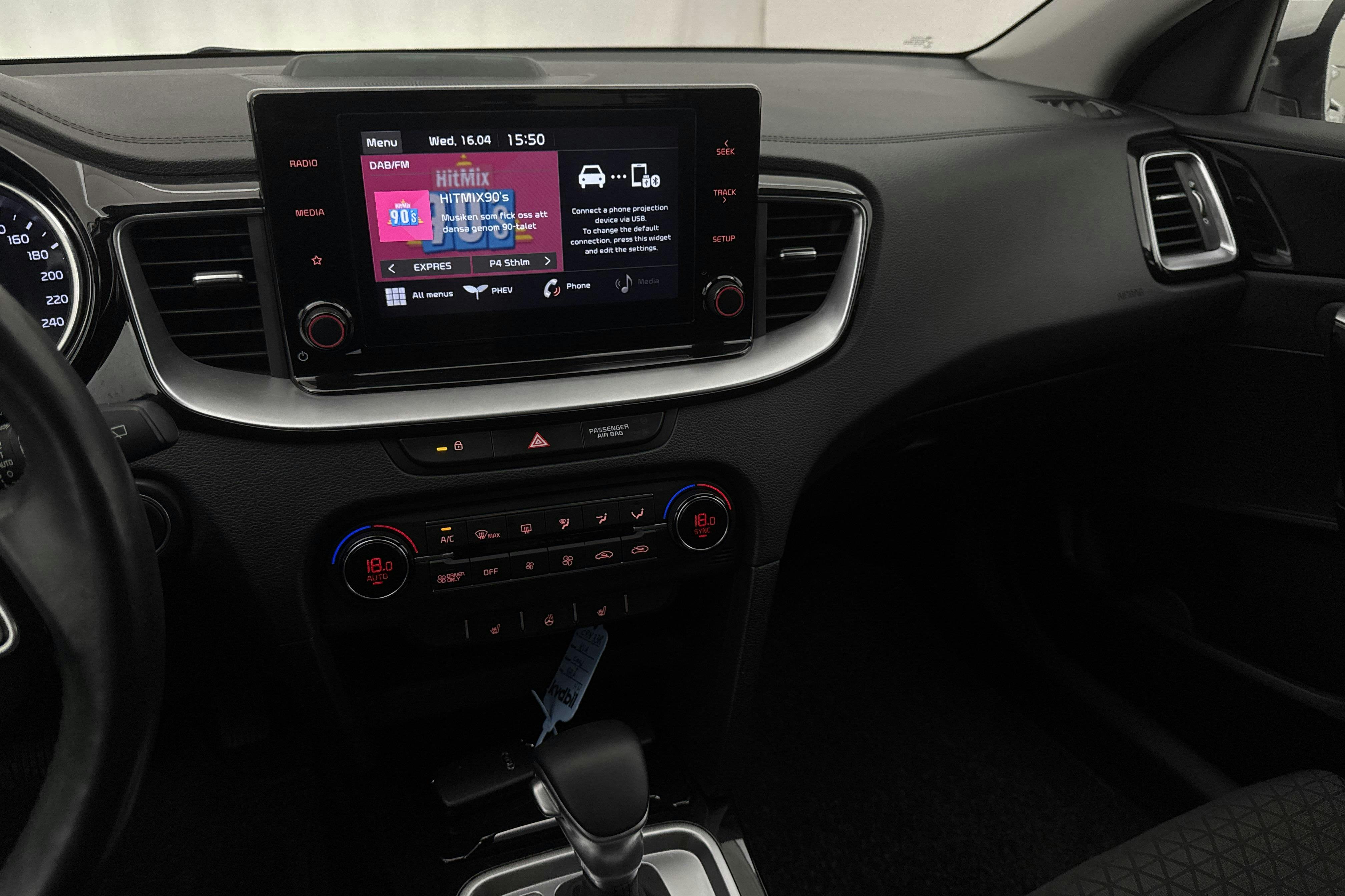 KIA Ceed 1.6 Plug-in Hybrid SW (141hk) - 4 784 mil - Automat - grå - 2020