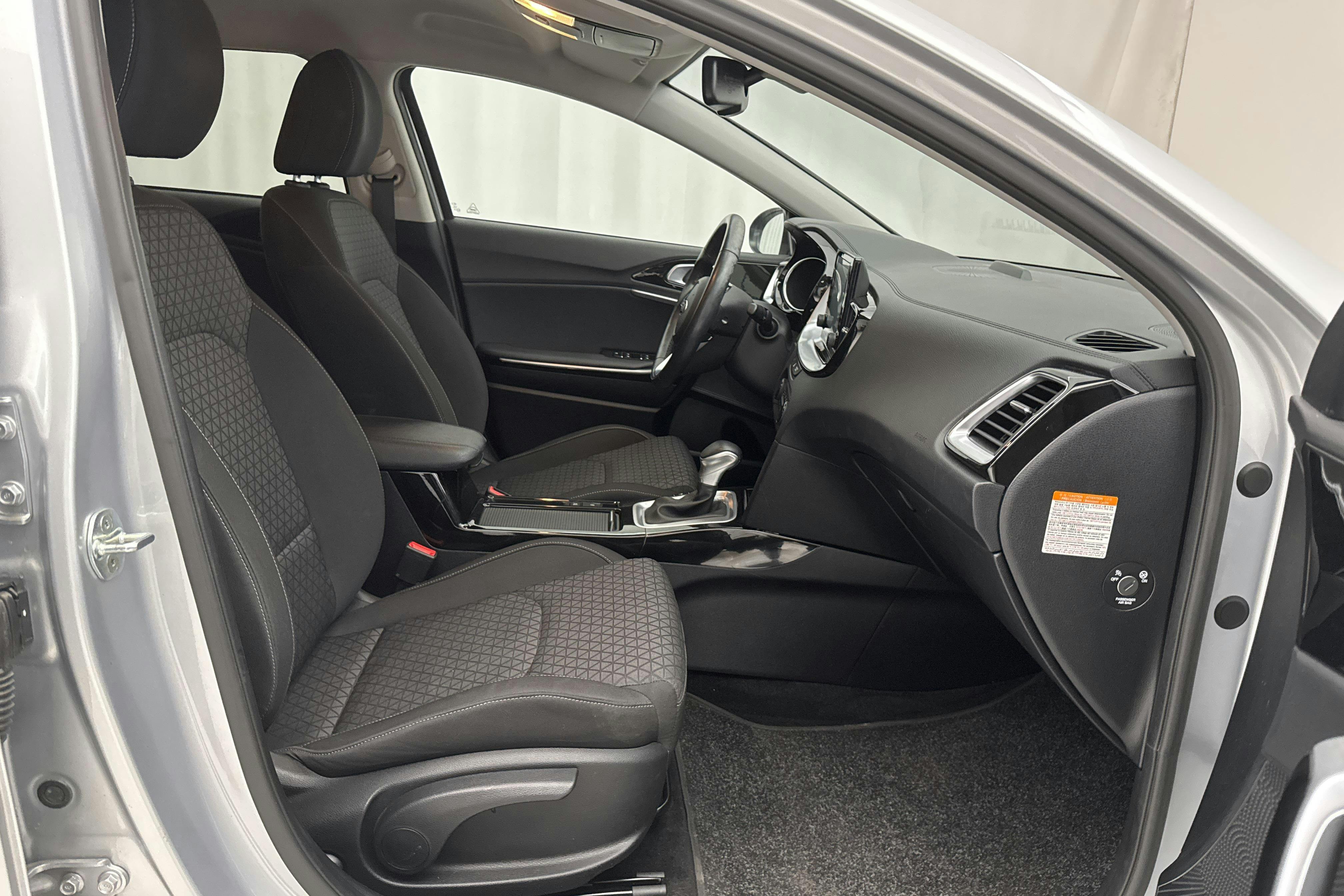 KIA Ceed 1.6 Plug-in Hybrid SW (141hk) - 4 784 mil - Automat - grå - 2020