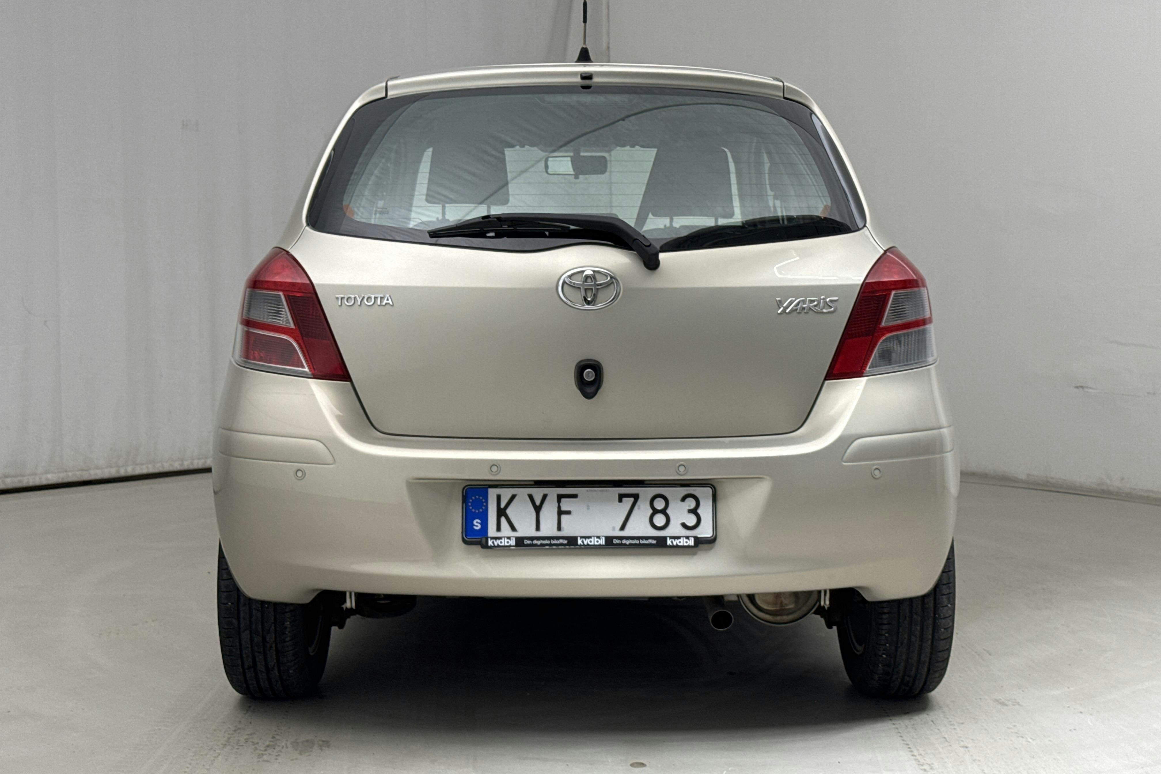Toyota Yaris 1.33 5dr (100hk) - 79 020 km - Automatic - Light Brown - 2010