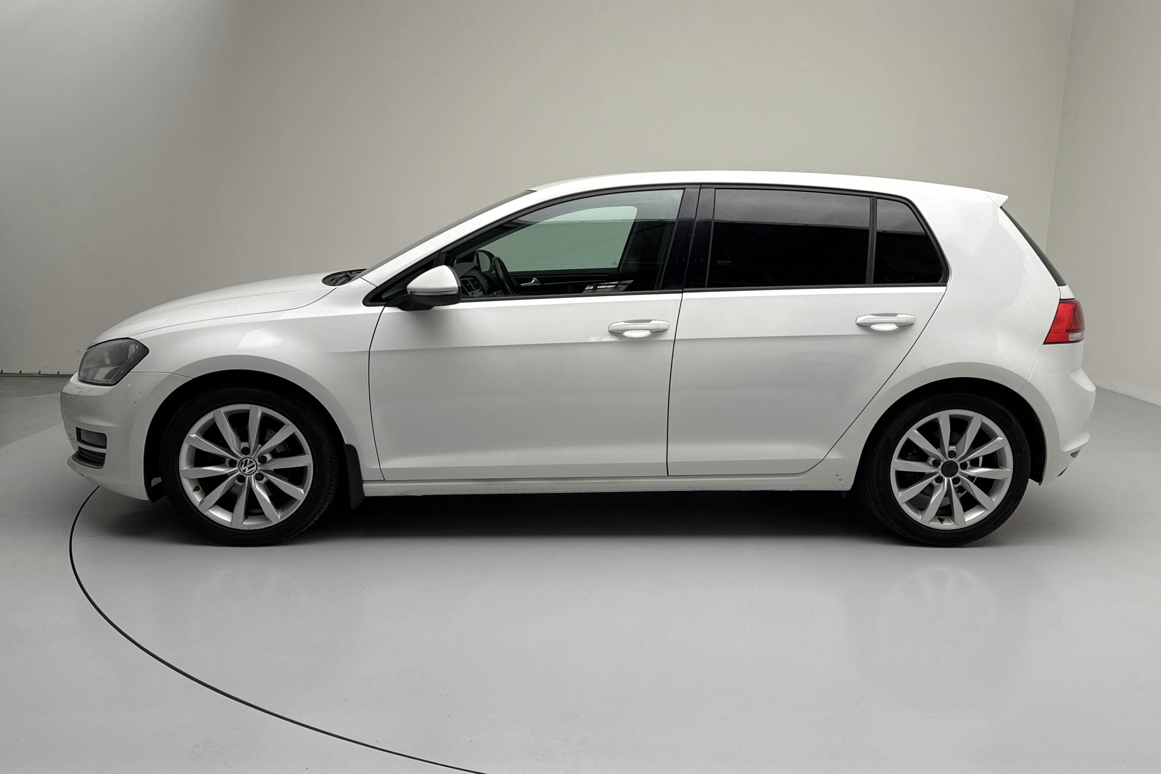 VW Golf VII 2.0 TDI BlueMotion Technology 5dr 4Motion (150hk) - 21 098 mil - Manuell - vit - 2013