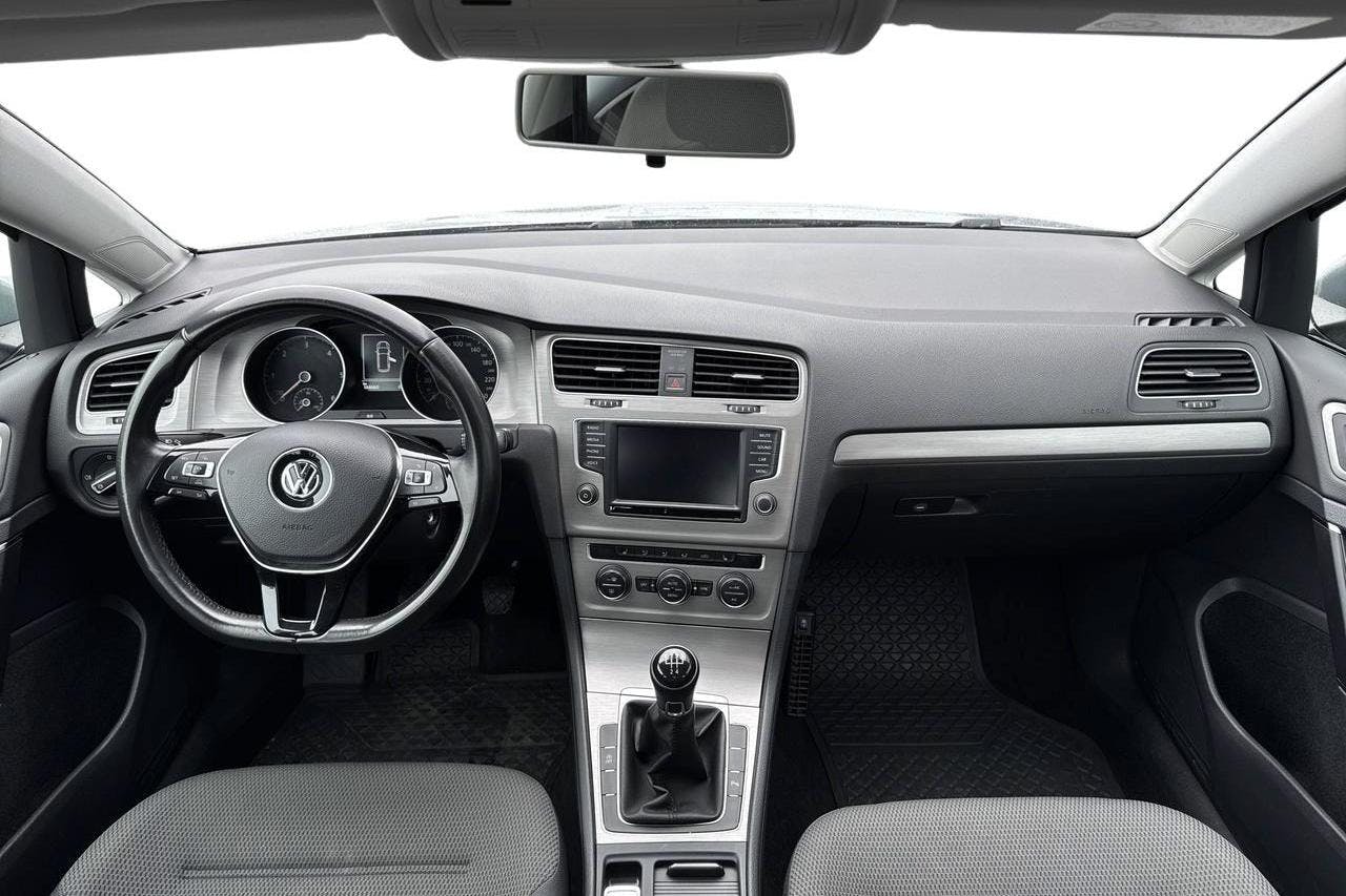 VW Golf VII 1.6 TDI BlueMotion Sportscombi (110hk) - 188 660 km - Manual - silver - 2016