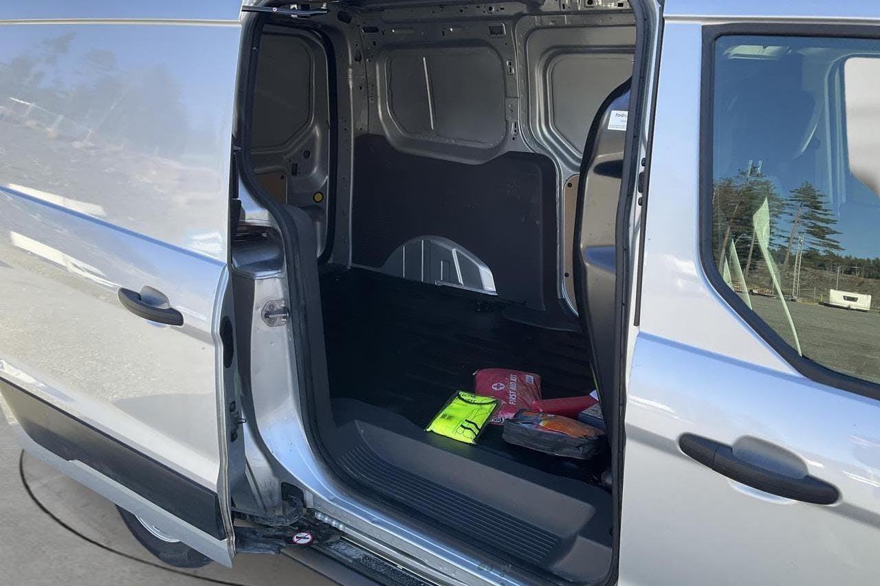 Ford Transit Connect 1.5 TDCi (120hk) - 20 470 mil - Automat - grå - 2020