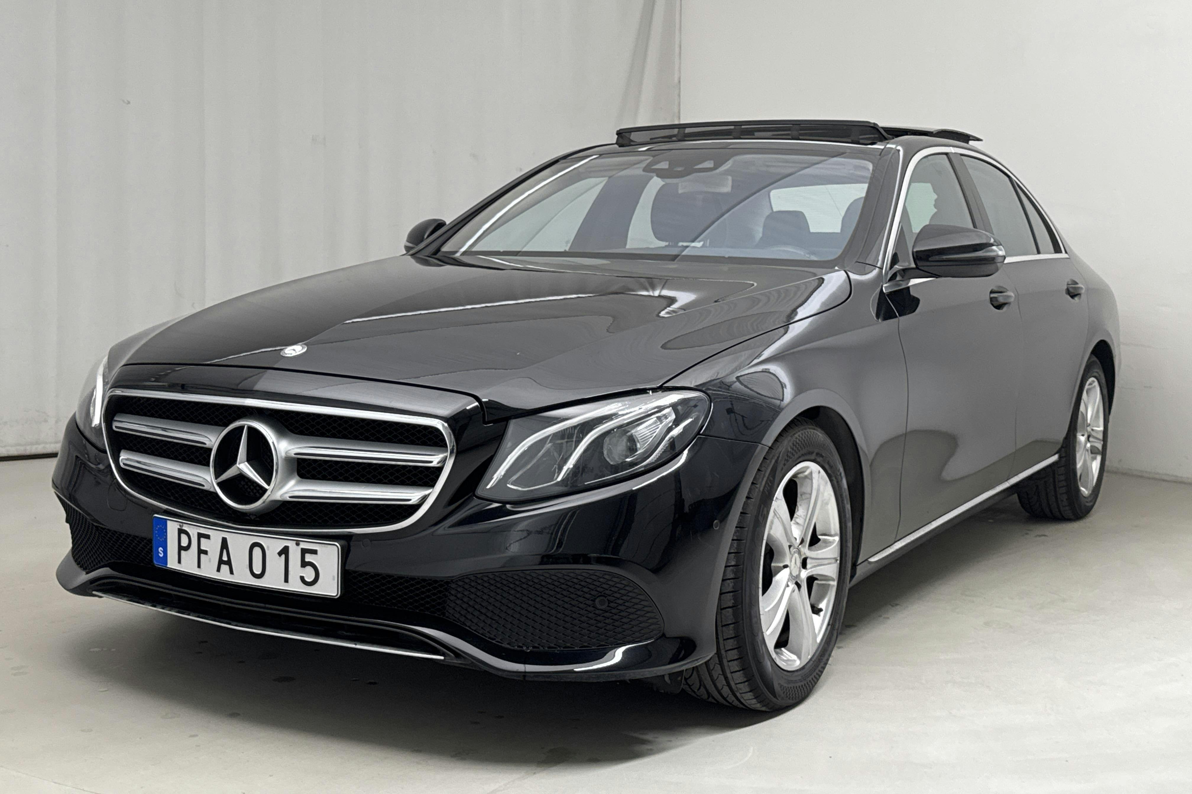 Mercedes E 220 d Sedan W213 (194hk) - 138 650 km - Automatic - black - 2017