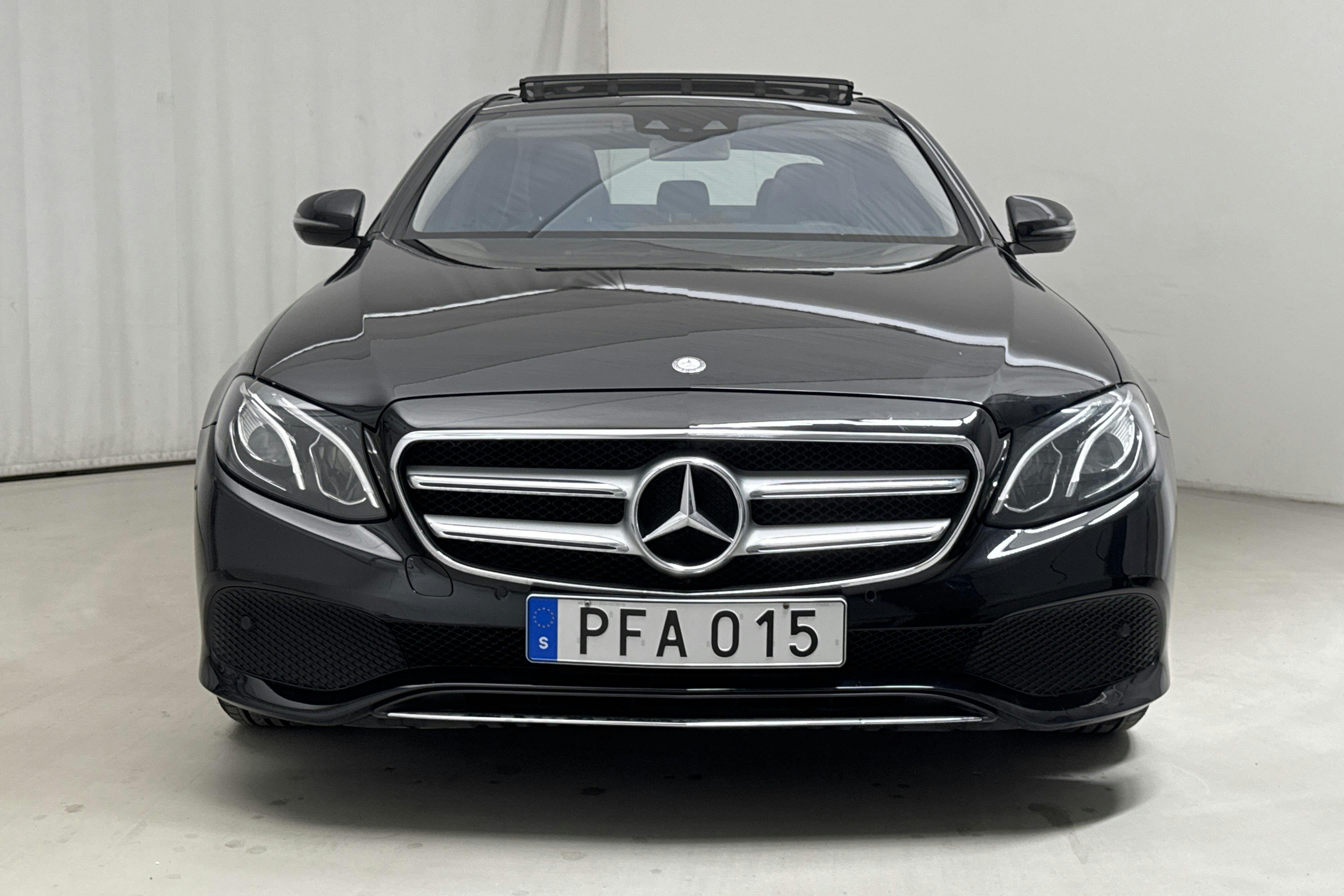 Mercedes E 220 d Sedan W213 (194hk) - 138 650 km - Automatic - black - 2017
