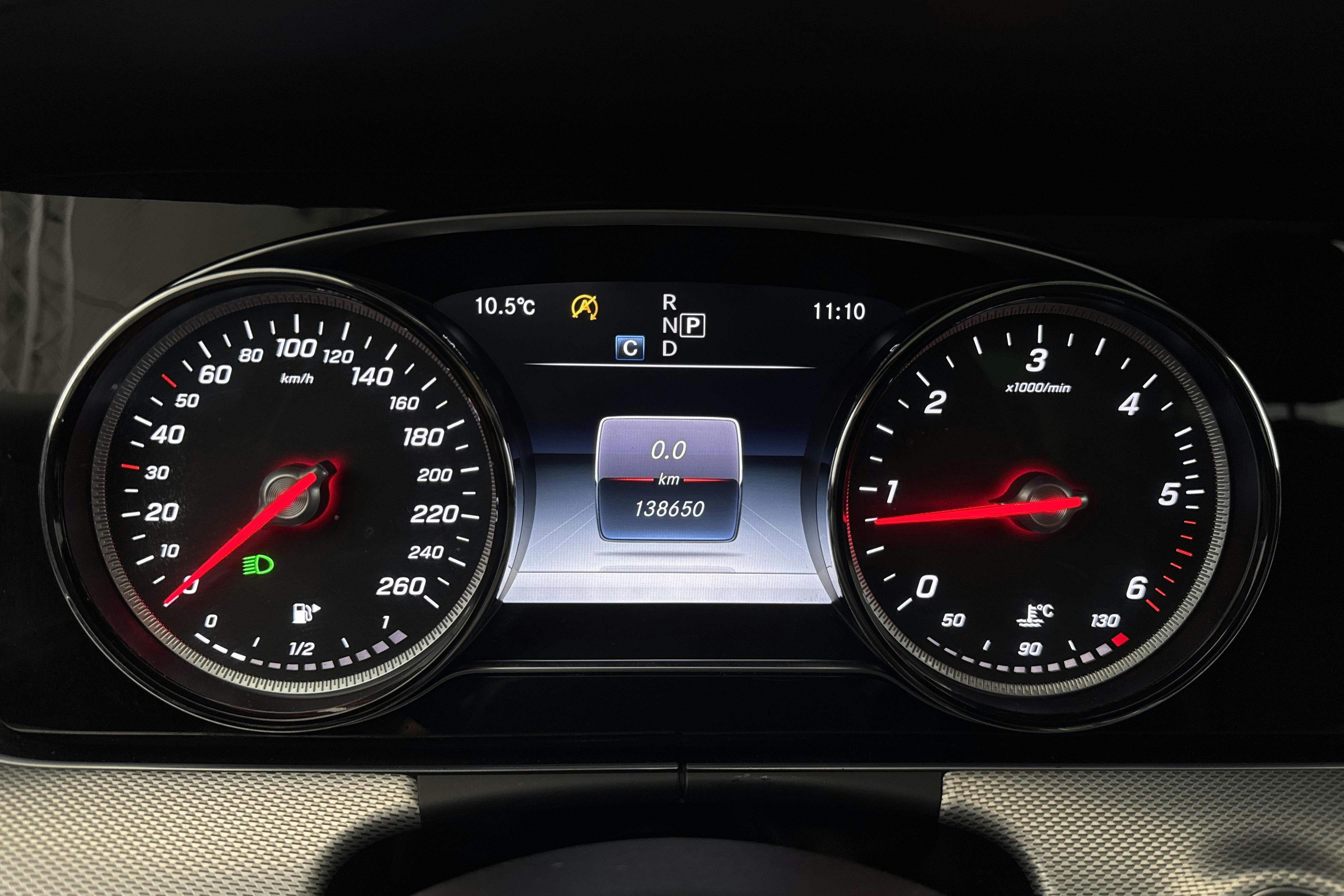 Mercedes E 220 d Sedan W213 (194hk) - 138 650 km - Automatic - black - 2017