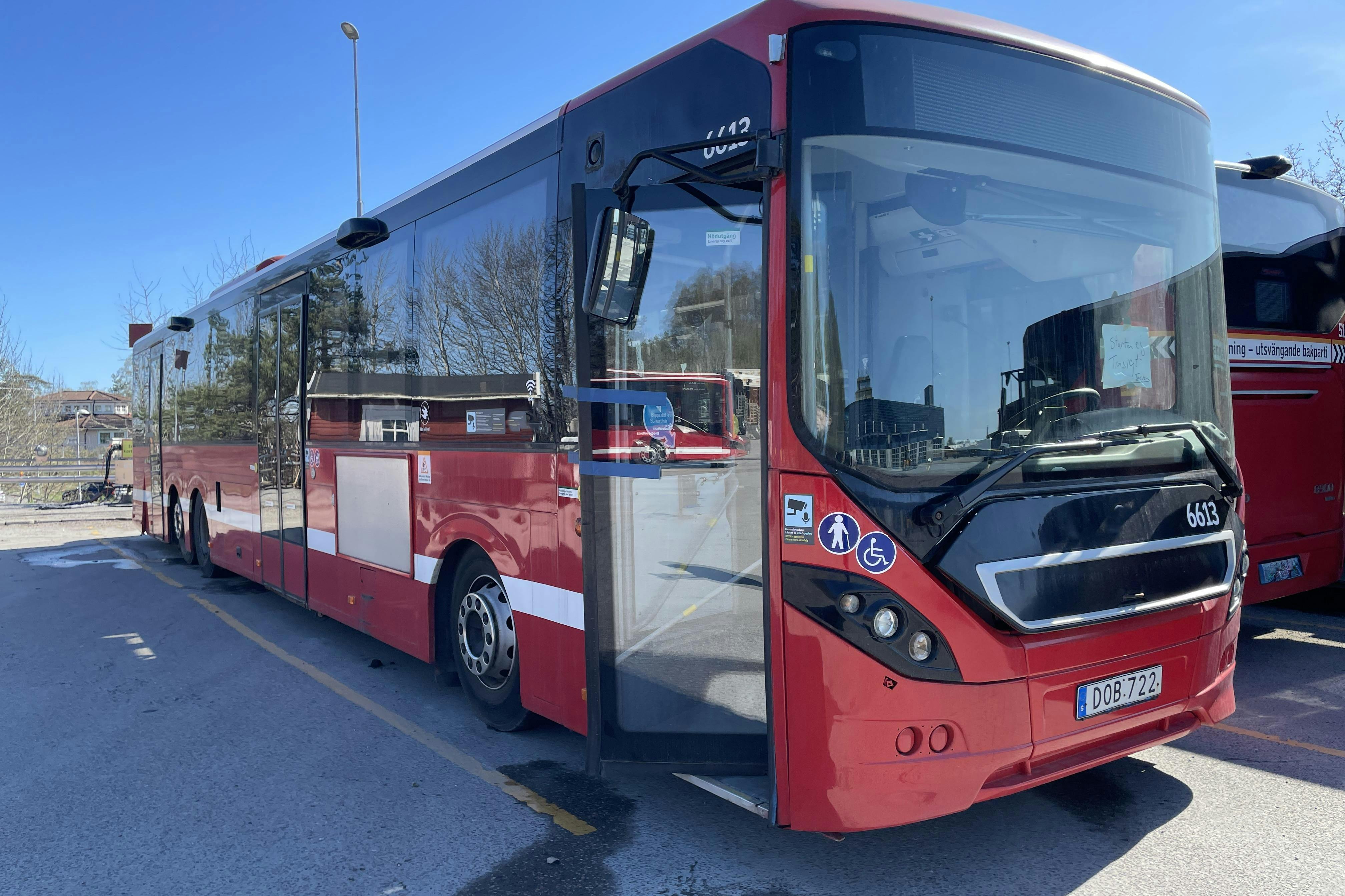 Volvo 8900 B7RLE - 0 km - Automat - röd - 2013