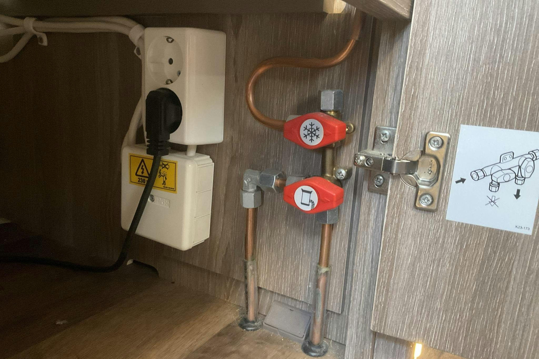 KABE ROYAL 740 GXL KS Husvagn med förtält & AC - 0 km - 2016