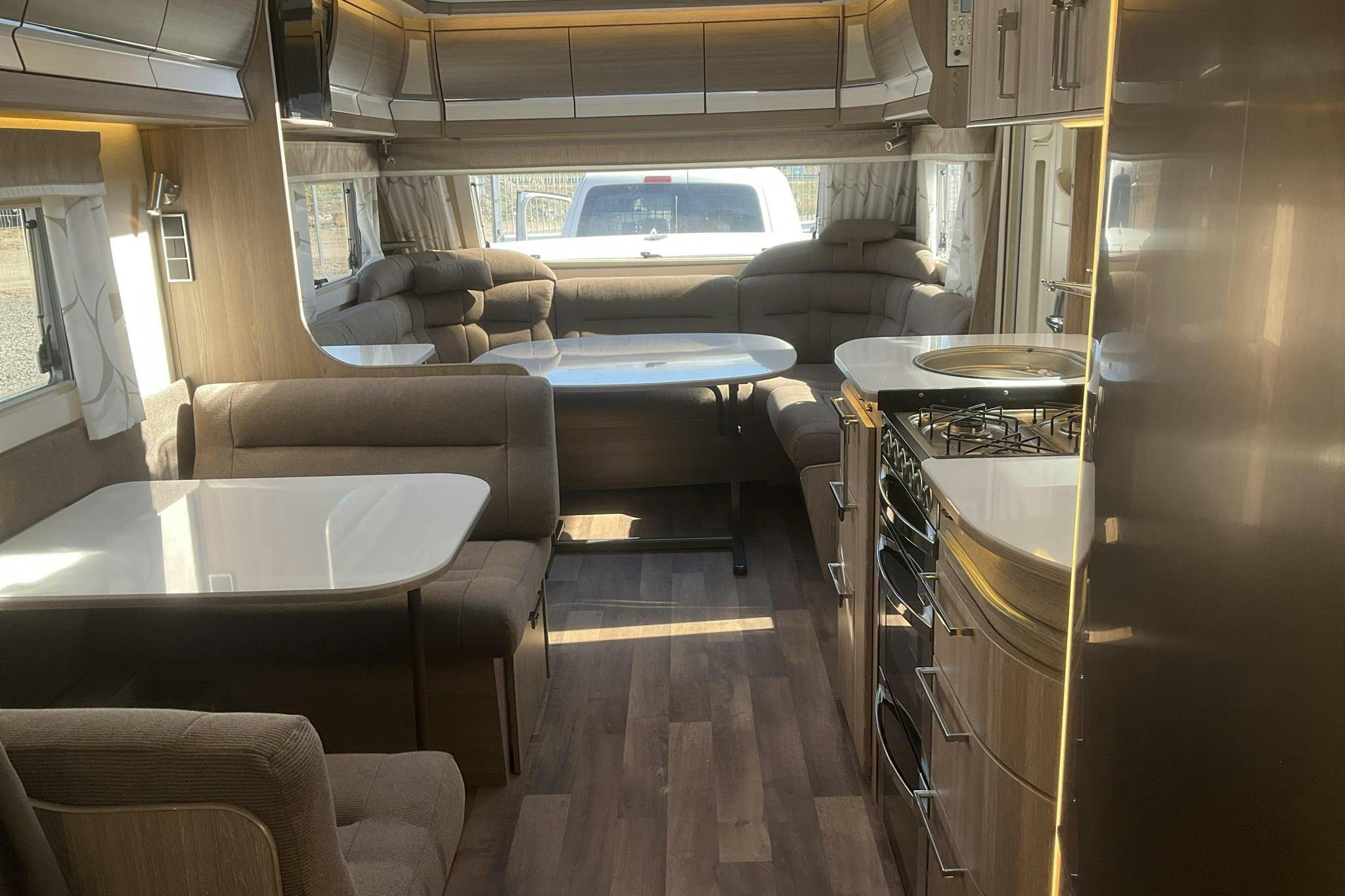 KABE ROYAL 740 GXL KS Husvagn med förtält & AC - 0 km - 2016