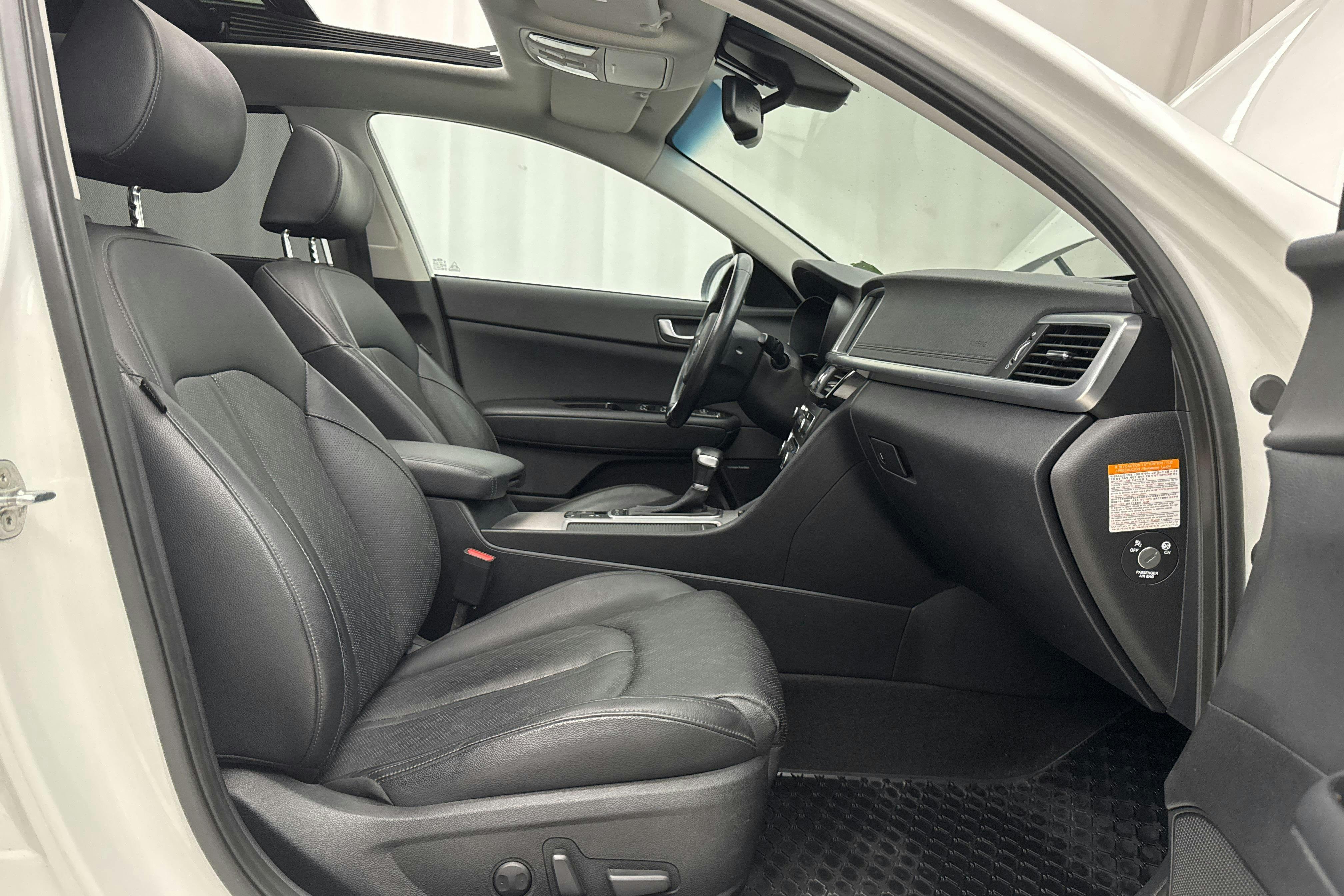 KIA Optima 2.0 GDi Plug-in Hybrid SW (205hk) - 105 400 km - Automaatne - valge - 2018