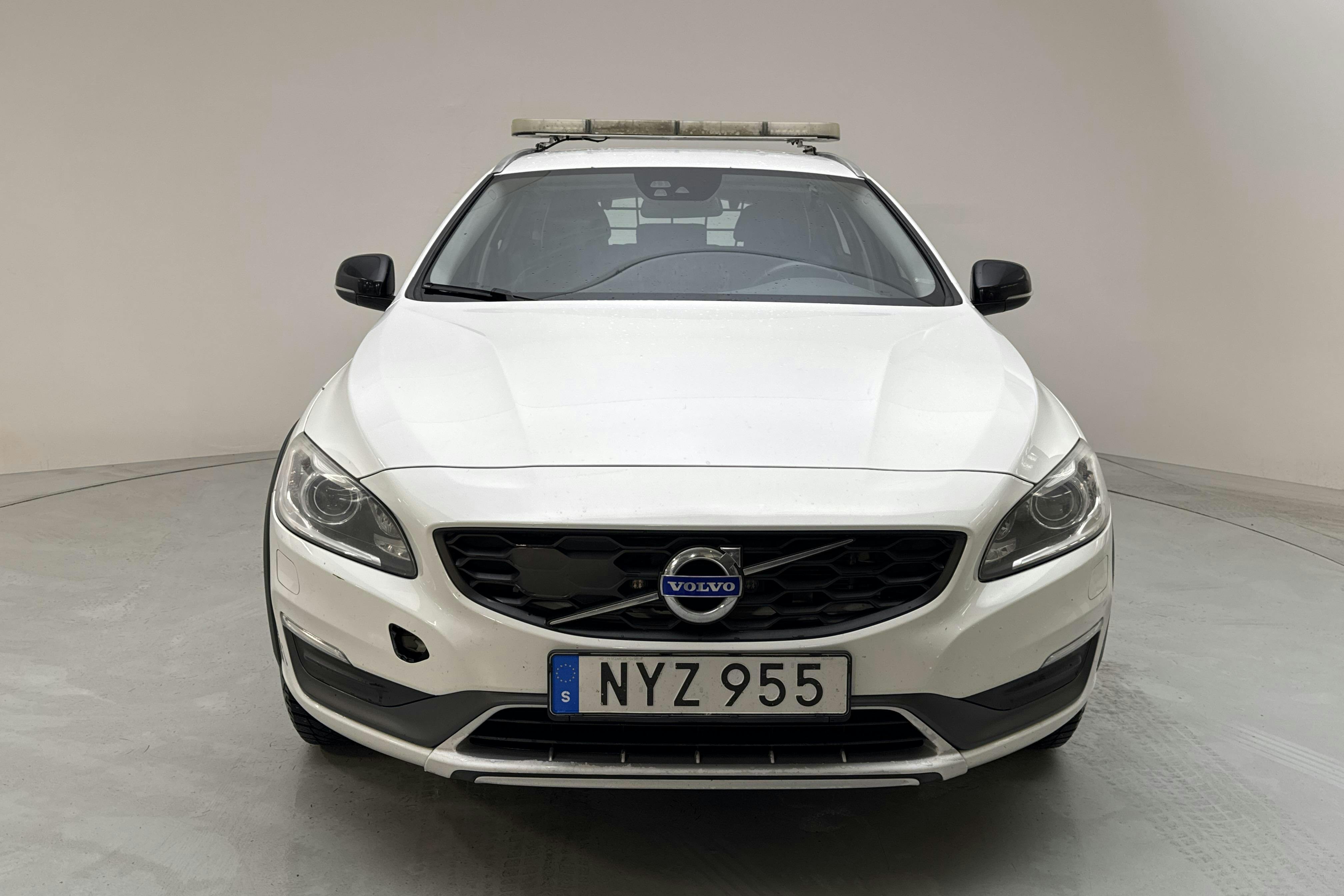 Volvo V60 D3 Cross Country (150hk) - 31 035 mil - Automat - vit - 2016