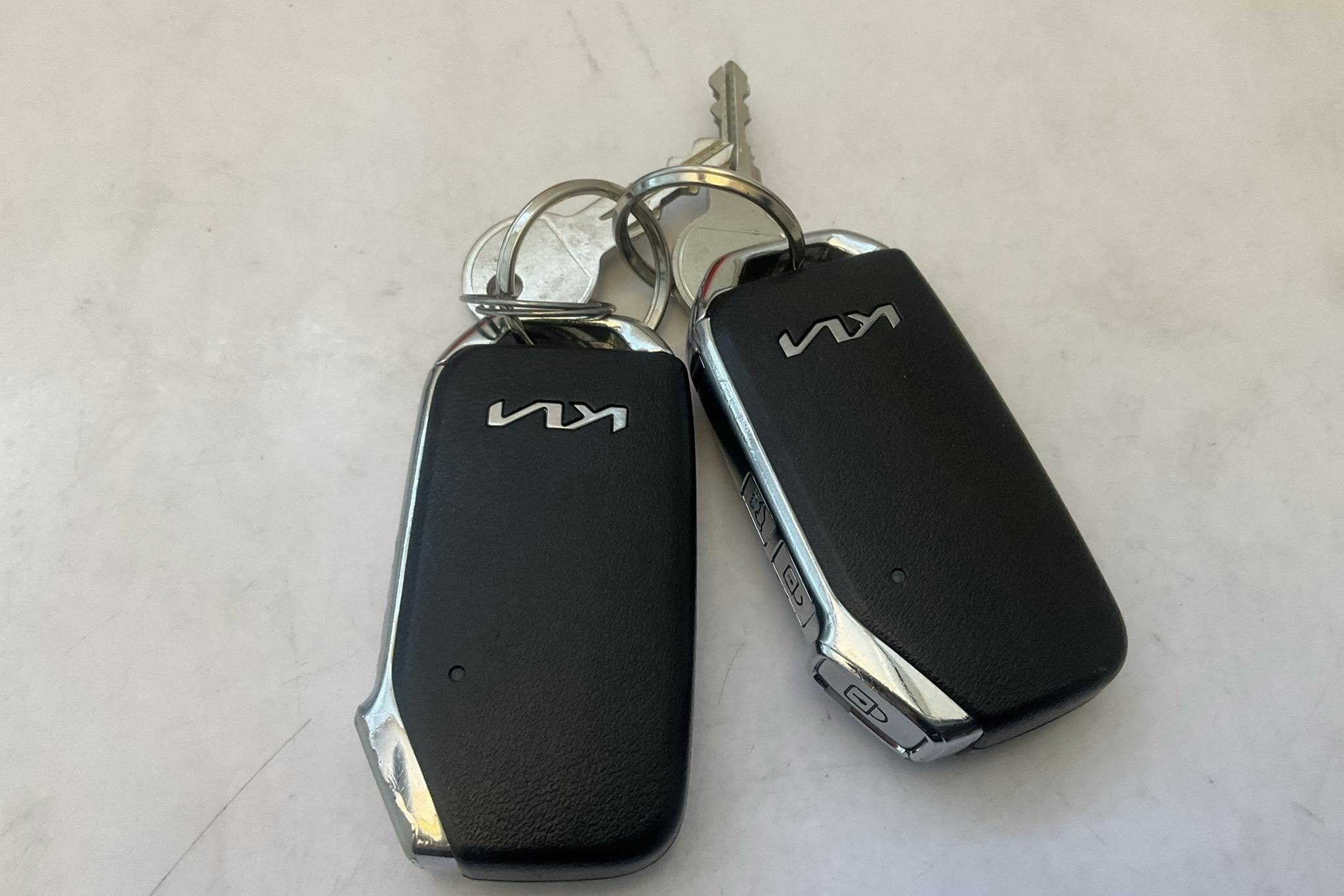 KIA Ceed 1.6 Plug-in Hybrid SW (141hk) - 26 580 km - Automaattinen - valkoinen - 2022