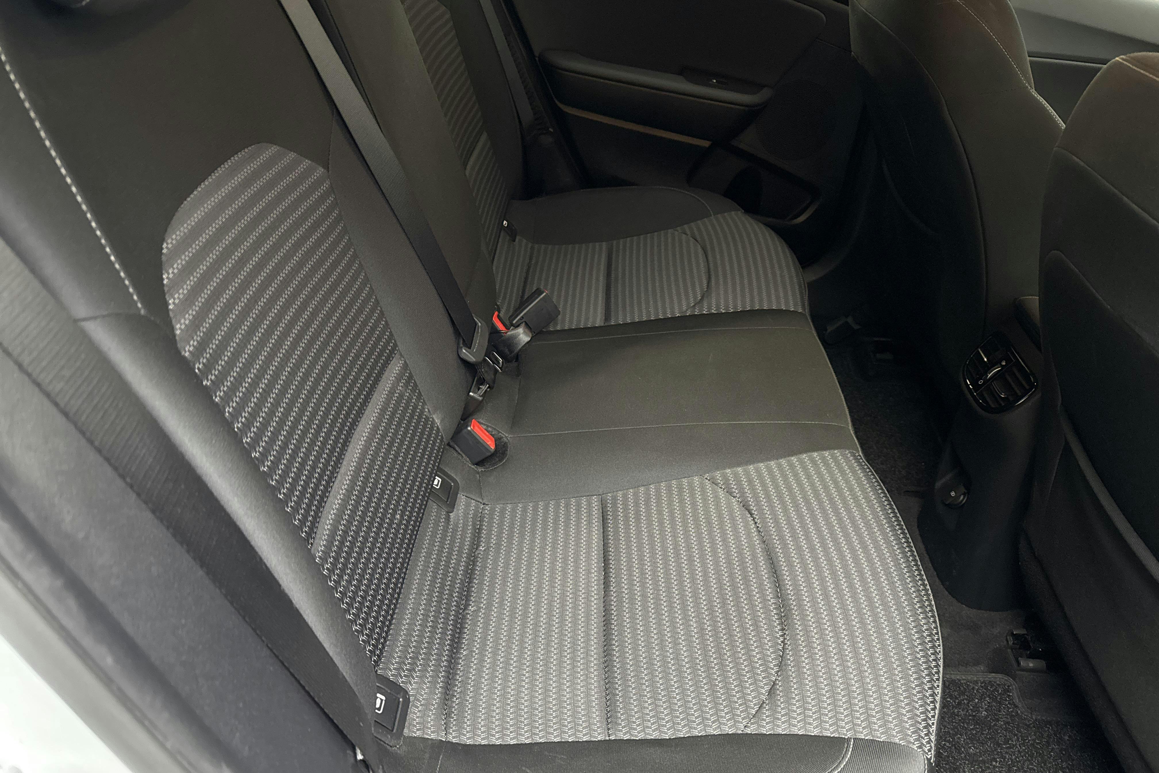 KIA Ceed 1.6 Plug-in Hybrid SW (141hk) - 17 130 km - Automaattinen - valkoinen - 2022