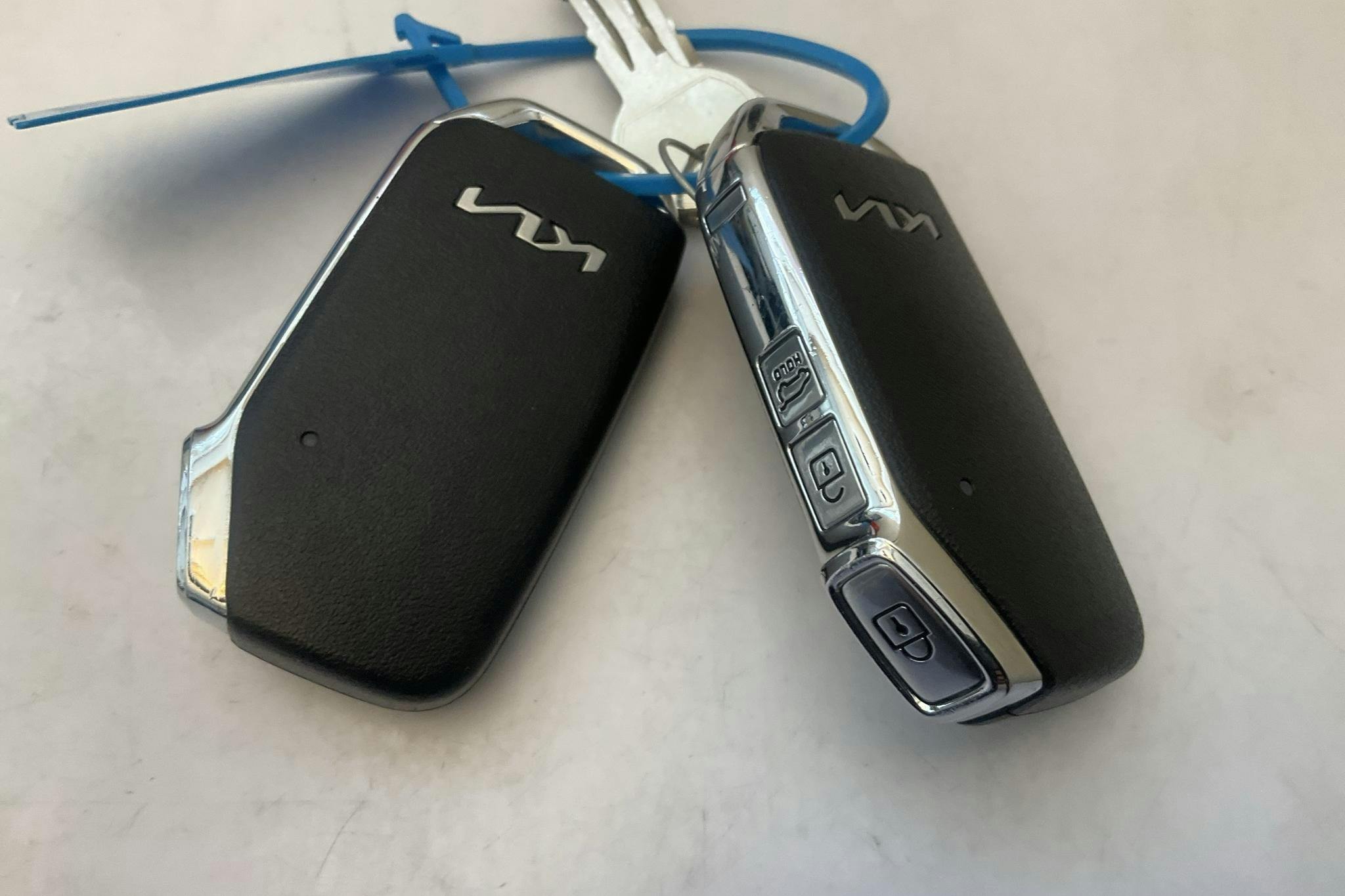 KIA Ceed 1.6 Plug-in Hybrid SW (141hk) - 17 130 km - Automaattinen - valkoinen - 2022