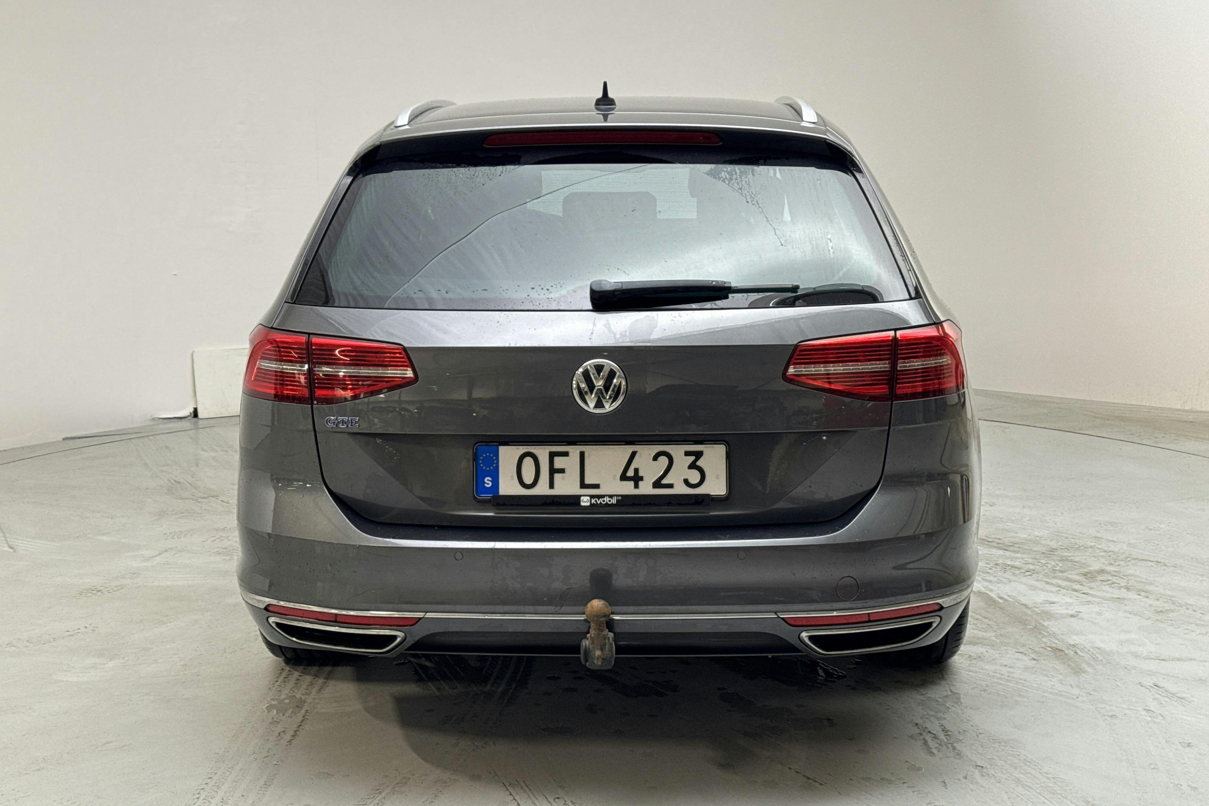 VW Passat 1.4 Plug-in-Hybrid Sportscombi (218hk) - 114 800 km - Automatic - Dark Grey - 2017