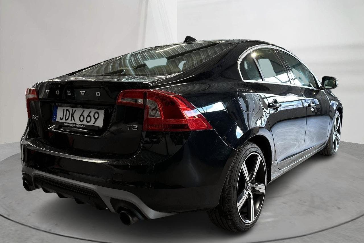 Volvo S60 T3 (152hk) - 81 250 km - Manual - black - 2017