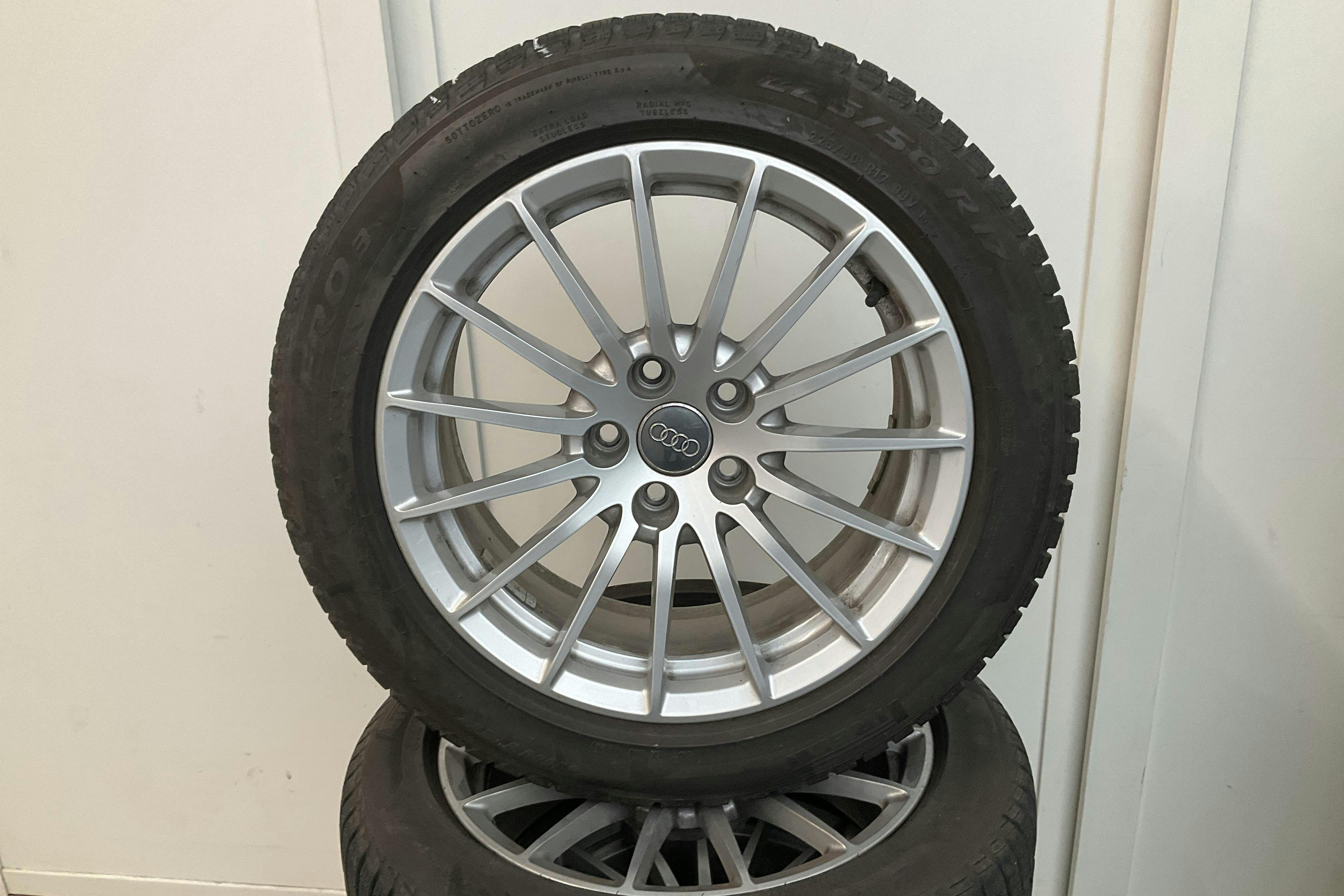 Audi A5 Sportback 45 TFSI quattro LCI (265hk) - 2 678 mil - Automat - röd - 2022