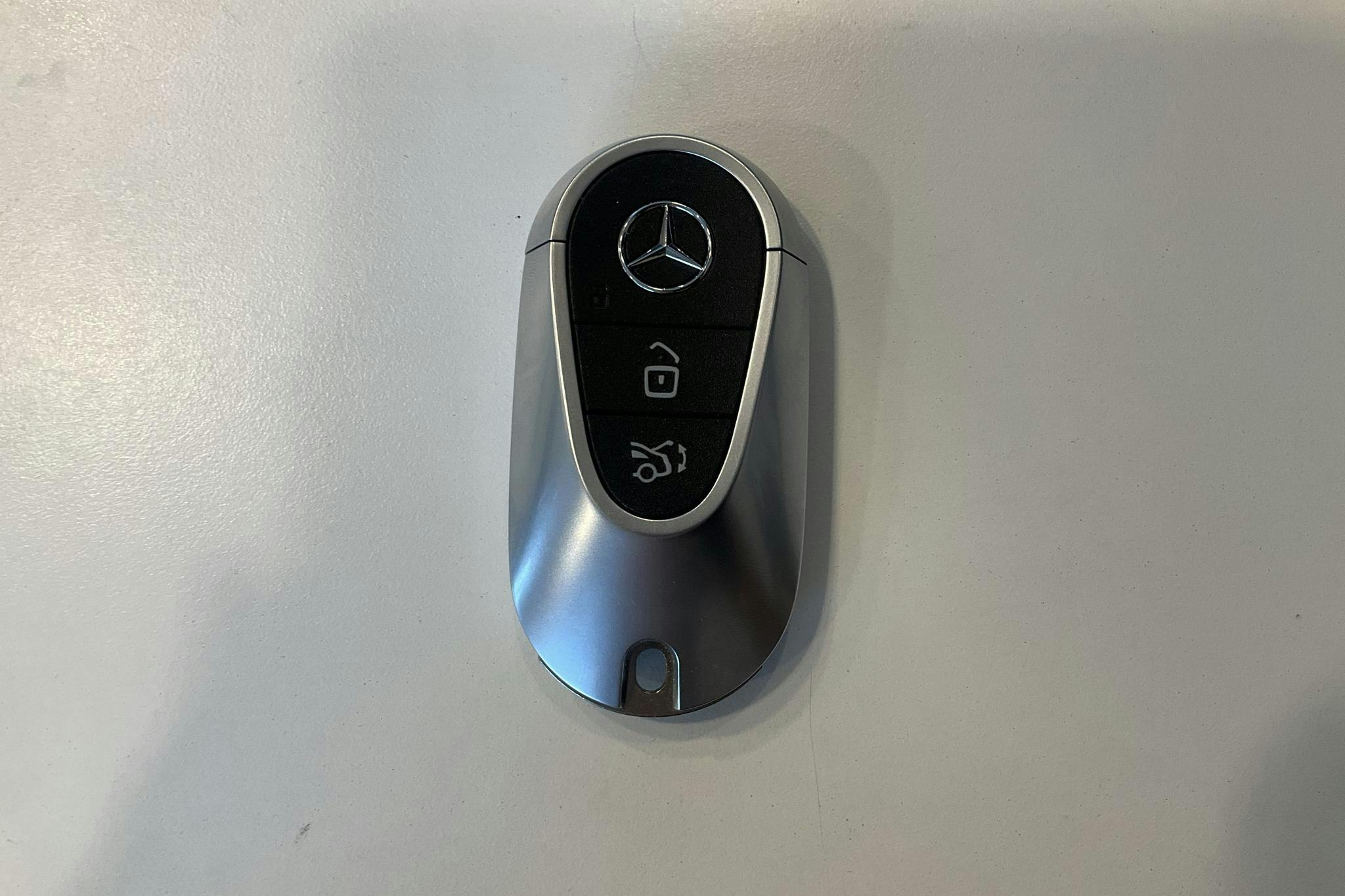 Mercedes EQE 350 4Matic V295 (292hk) - 74 470 km - Automaatne - must - 2024