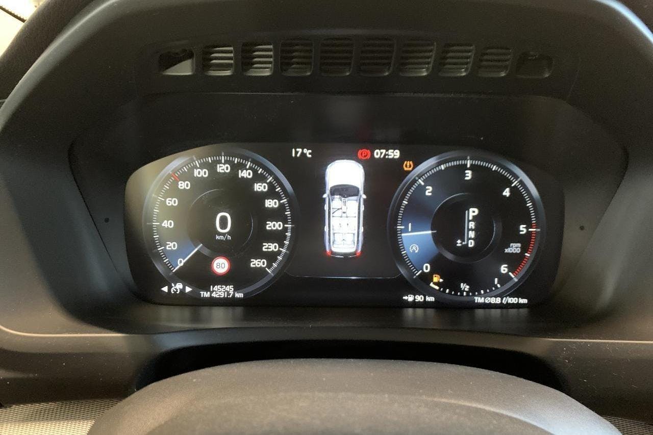 Volvo XC90 D5 AWD (225hk) - 145 250 km - Automaatne - Light Brown - 2016