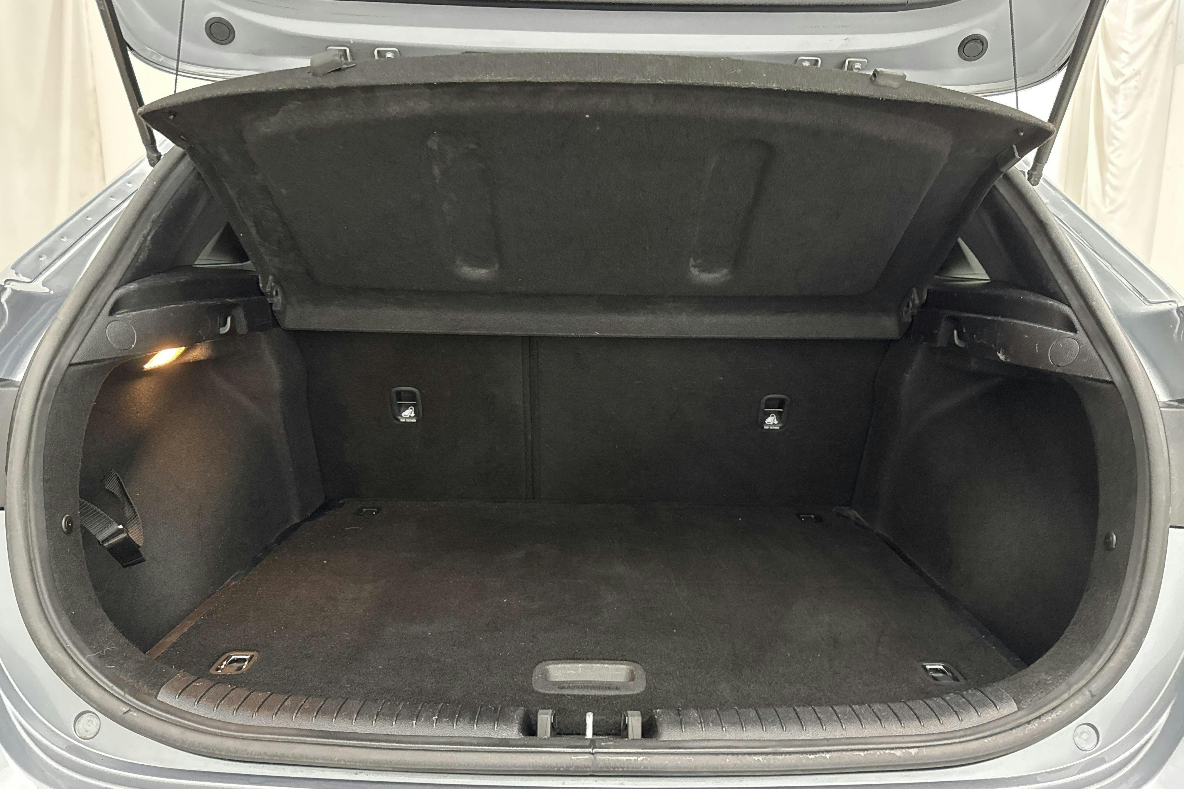 KIA Ceed 1.4 T-GDi 5dr (140hk) - 59 160 km - Automatic - gray - 2019