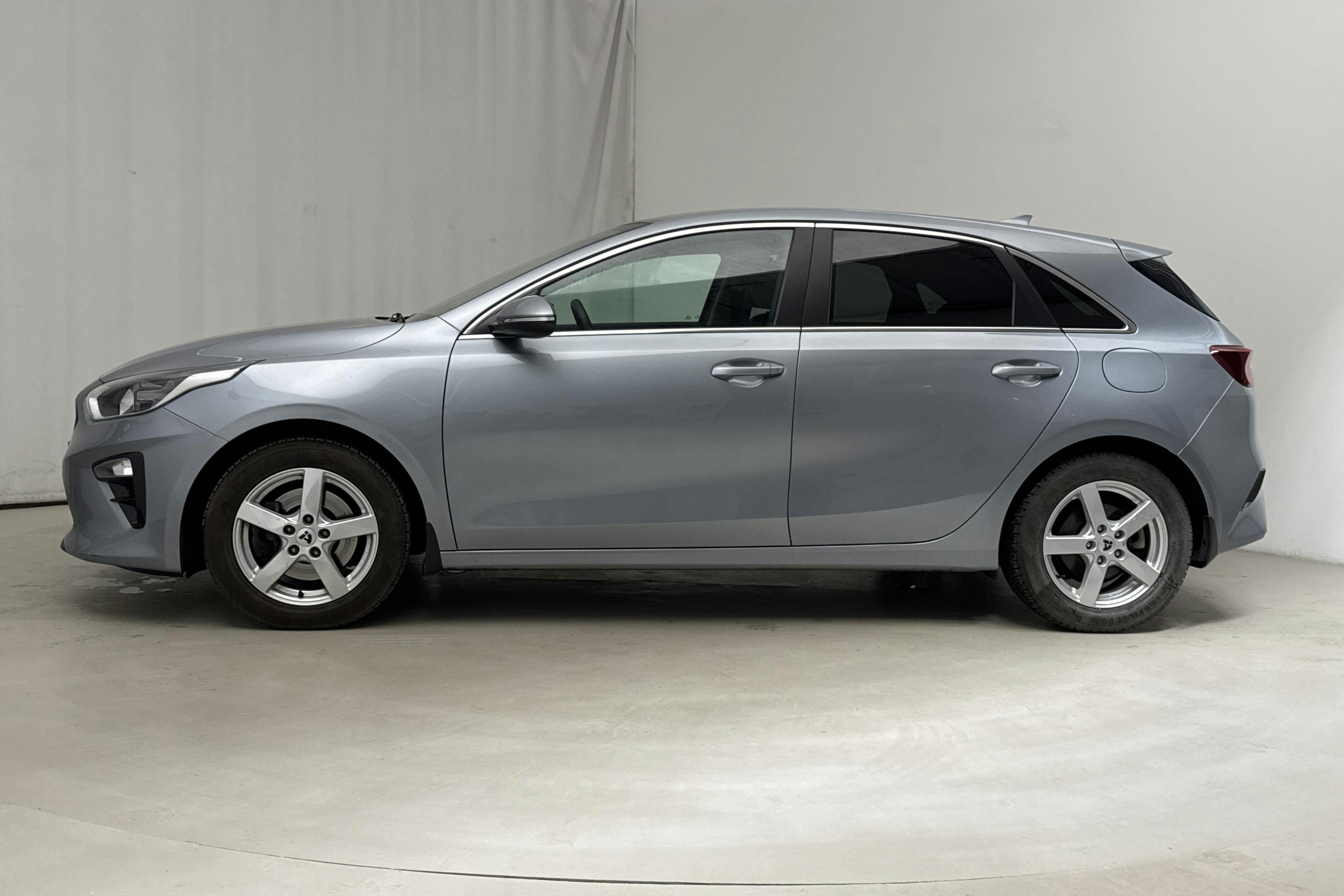 KIA Ceed 1.4 T-GDi 5dr (140hk) - 59 160 km - Automatic - gray - 2019